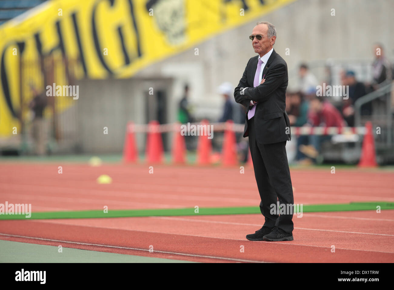 Kyoto, Japon. © Aflo Co.,Ltd 16 Mar, 2014. Badu (Sanga) Football/Football : l'entraîneur-chef de Kyoto Sanga FC Valdeir Badu '' Vieira pendant la 2014 J.League Division 2 match entre Kyoto Sanga F.C. 0-0 SC Tochigi au stade Nishikyogoku Stadium à Kyoto, au Japon. Credit : AFLO Co. Ltd ./Alamy Live News Banque D'Images