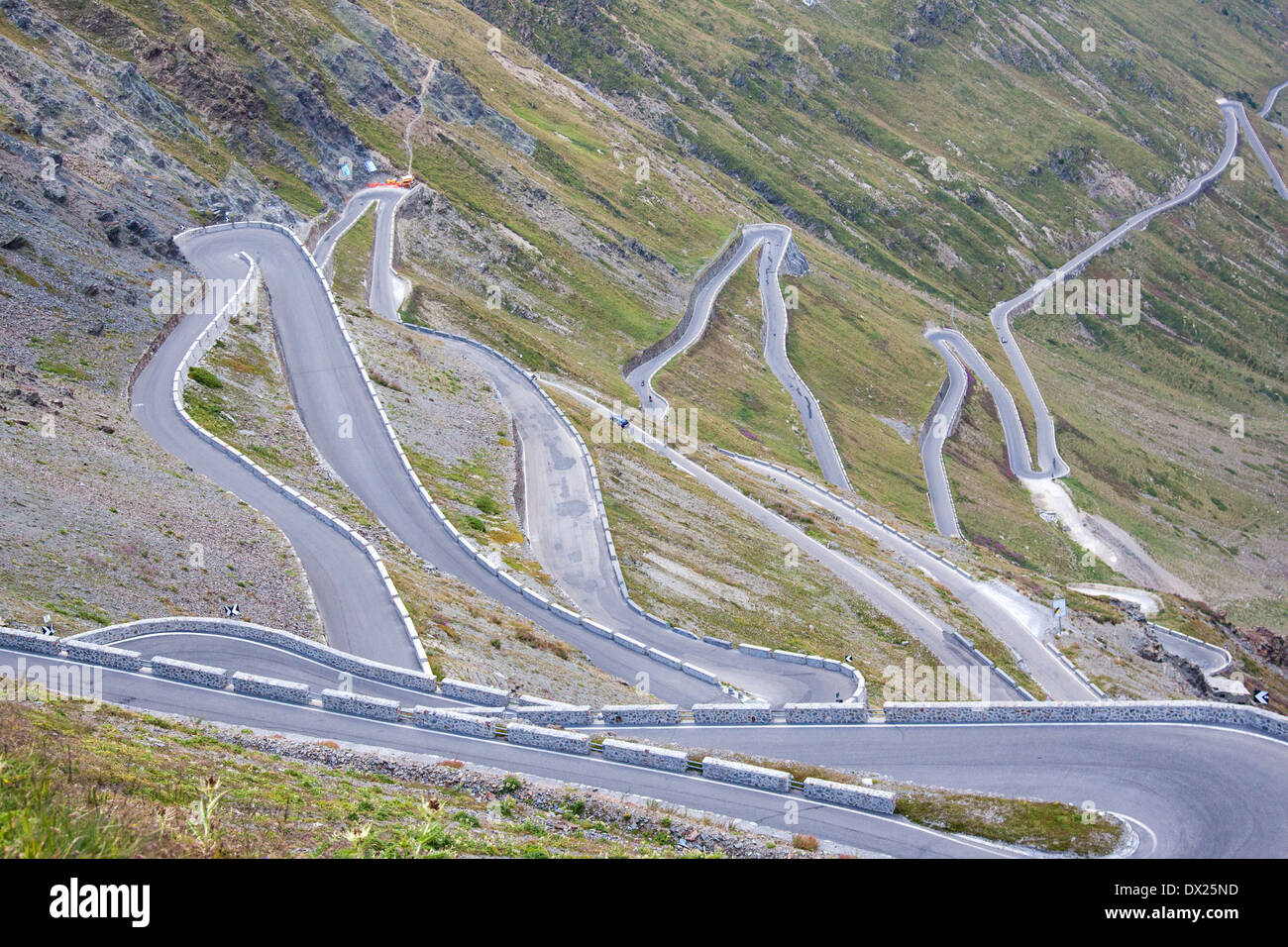 Col du Stelvio. Un col de montagne dans le nord de l'Italie. Parc National du Stelvio, Italie. Banque D'Images