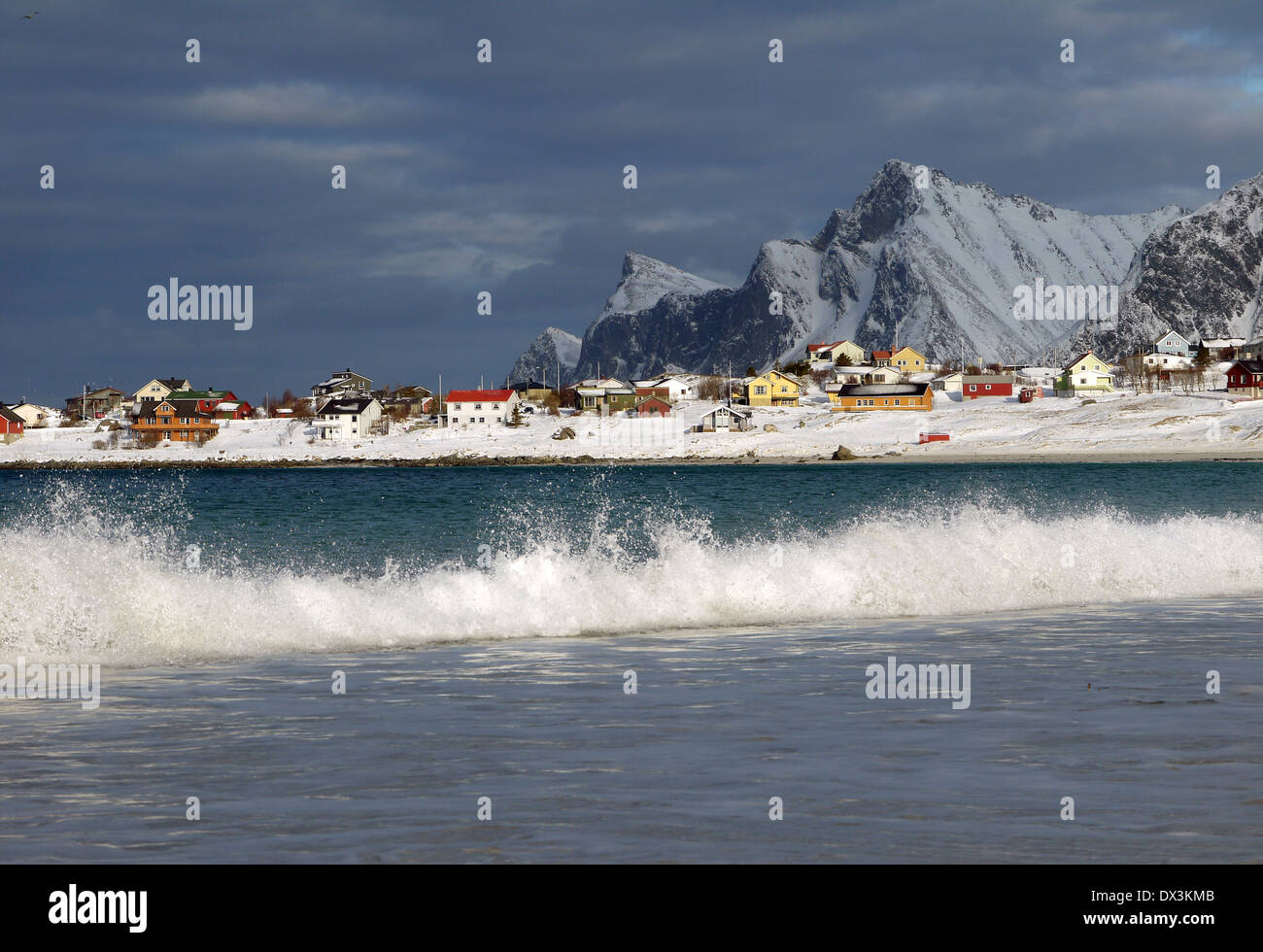 Village sur flakstadøya, Lofoten, Nordland, Norvège Banque D'Images