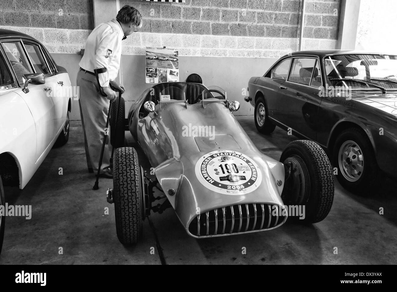 La voiture de course de sa propre conception basée sur l'Alfa Romeo et BMW 328 (1951) Banque D'Images