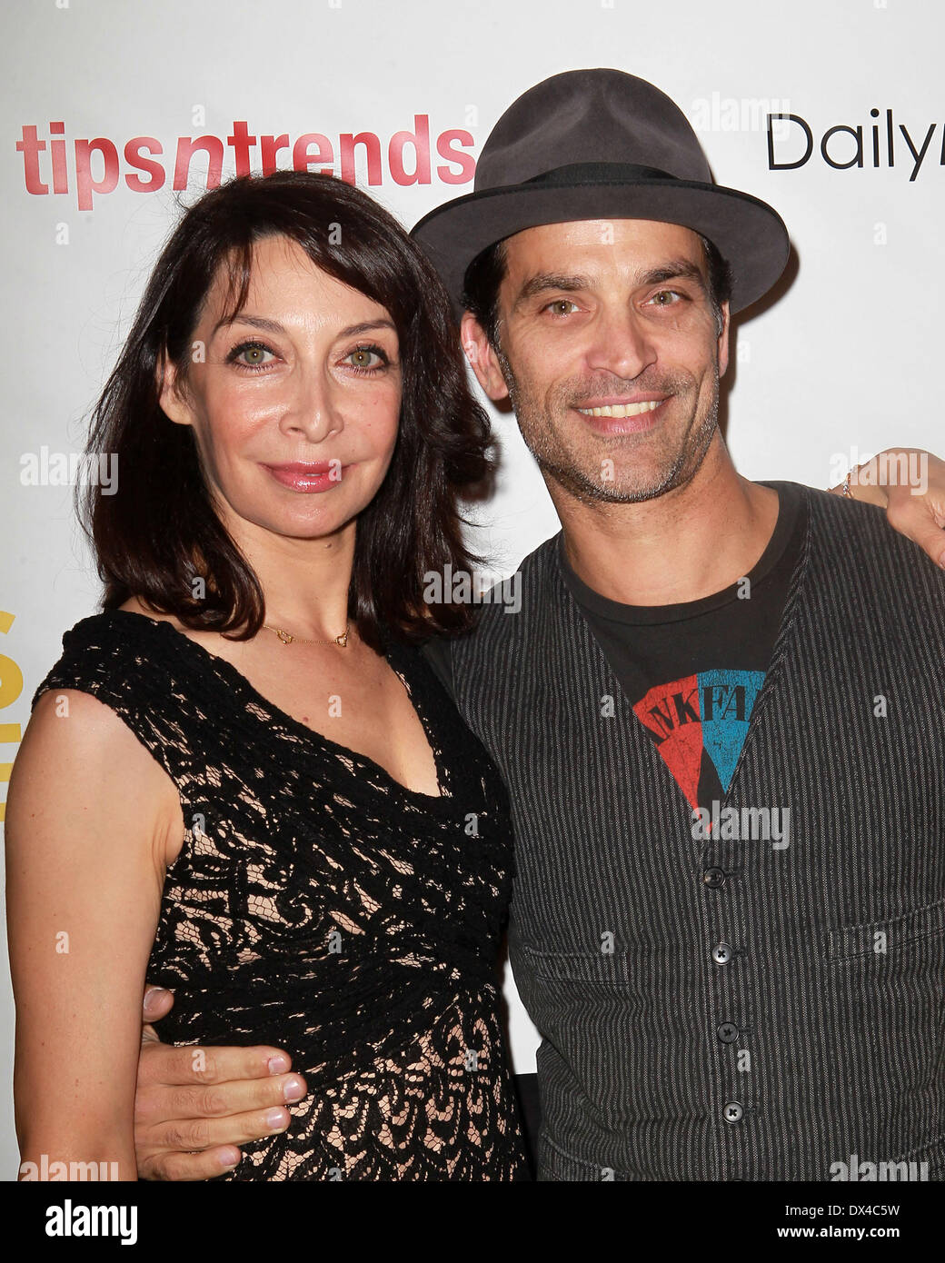 Johnathon Schaech Ileana Douglas, 'facile à assembler' Saison 4 première projection a tenu à Sundance Theatre West Hollywood, Californie - 15.10.12 comprend : Ileana Douglas, Johnathon Schaech Où : West Hollywood, California, United States Quand : 15 Oct 2012 Banque D'Images