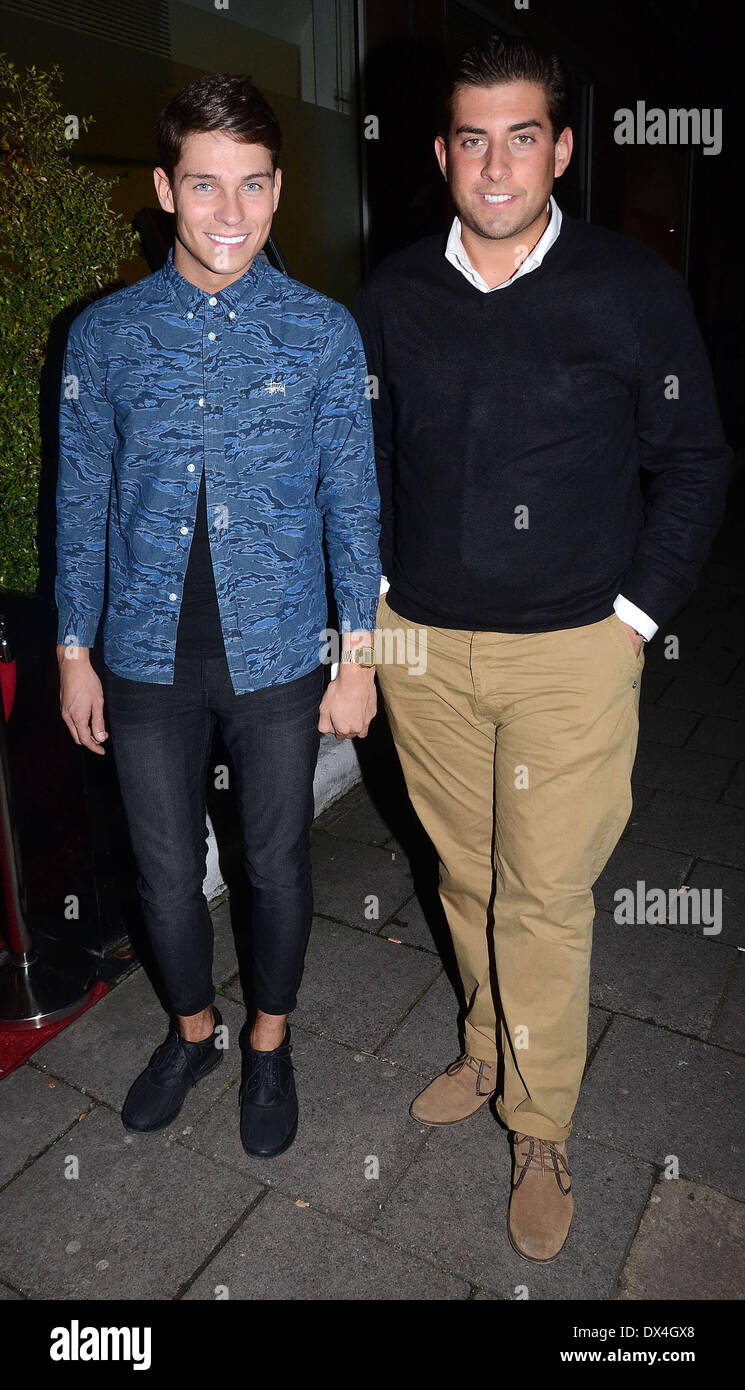 James d'argent et de Joey Essex, au parfum d'amour Awards 2012. Londres,  Angleterre - 18.10.12 Avec : James d'argent et de Joey Essex Photo Stock -  Alamy