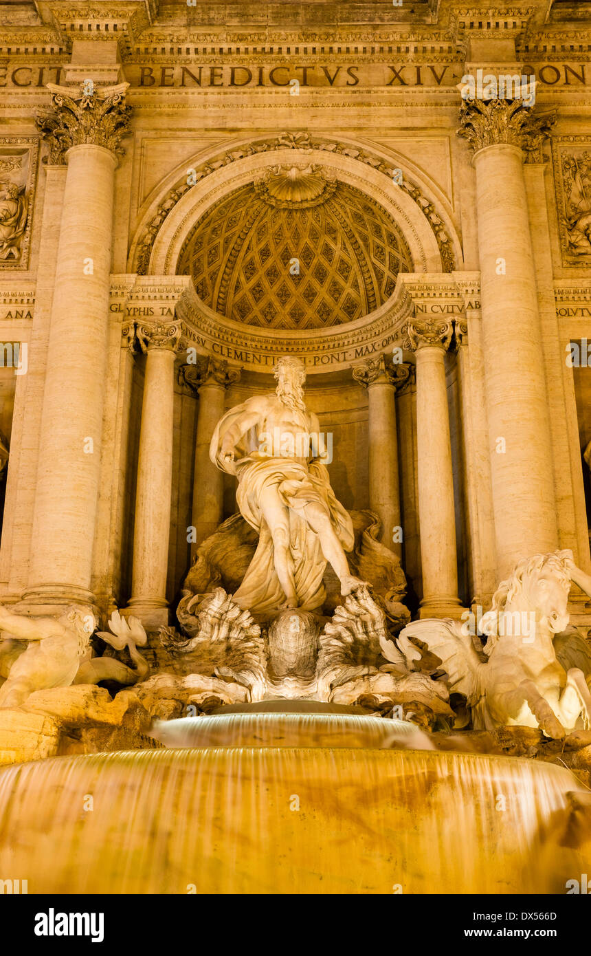 Oceanus par Pietro Bracci, Fontaine de Trevi, Piazza di Spagna, 1732-1762, fin de la période baroque, Rome, Latium, Italie Banque D'Images