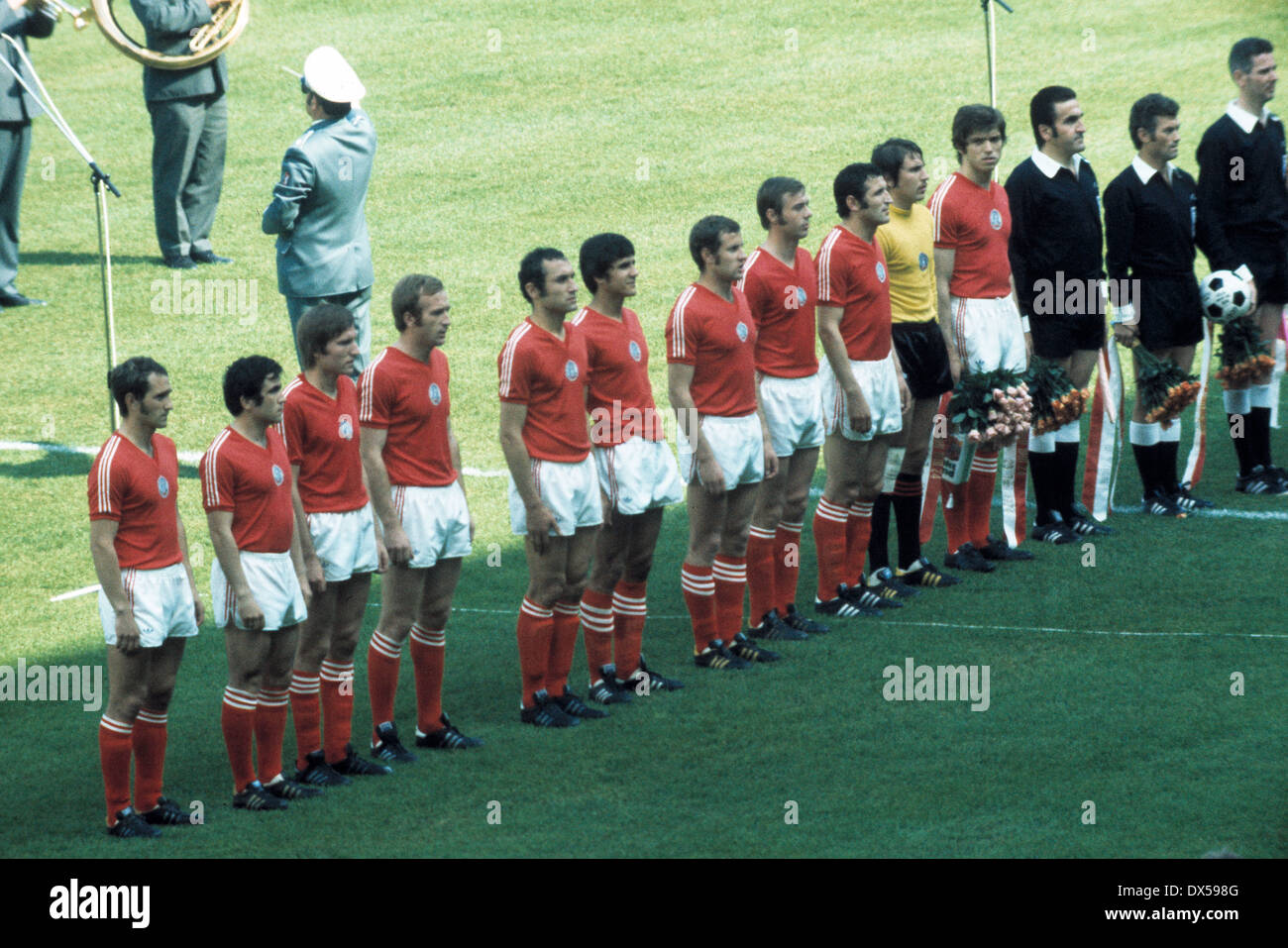 Football, championnat du monde, 1974, 1. Dernier tour, Groupe III, Westfalenstadion Dortmund, la Bulgarie contre Pays-Bas 1:4, de l'équipe de Bulgarie, f.l.t.r. shot Stefan Velitchkov, Ivan Stojanov, Voin Voinov, Kiril Ivkov, Bojil Kolev, Georgi Vassilev, Mladen, Denev Banque D'Images