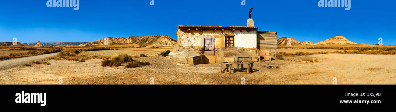 Cabane dans la Bardena Blanca salon du Parc Naturel de Bardenas Riales, Navarre, Espagne Banque D'Images