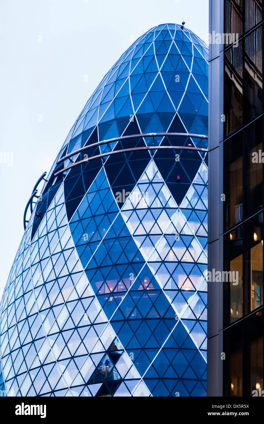 30 St Mary Axe (le cornichon), Londres, Angleterre Banque D'Images