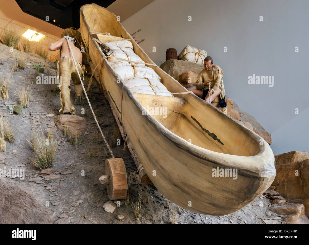 Diorama de portage sur la rivière Missouri, Lewis et Clark National Historic Trail Interpretive Center, Great Falls, Montana, USA Banque D'Images
