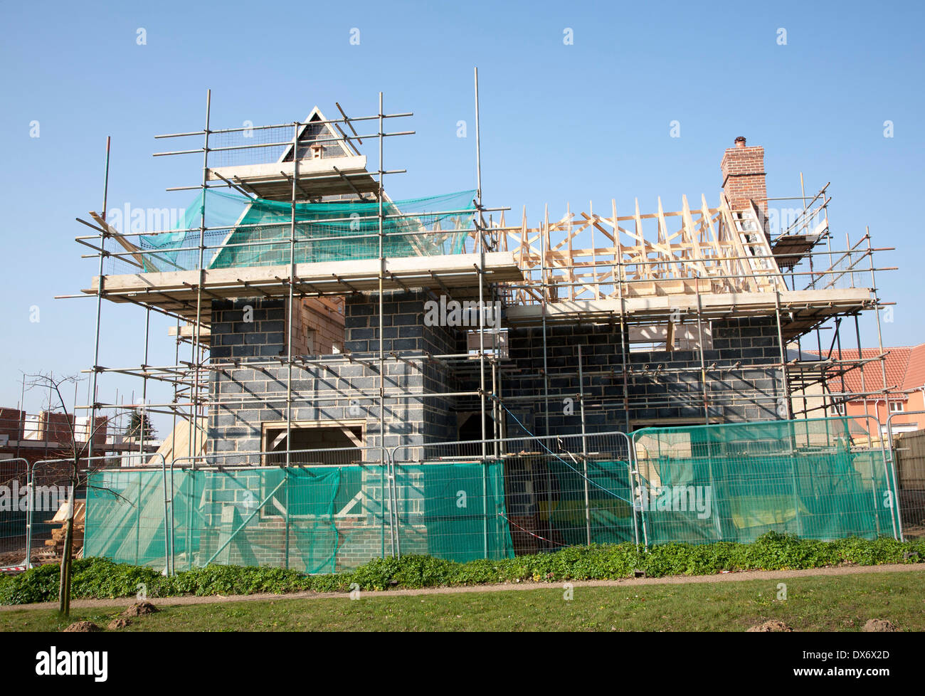 Maison en construction le développement de nouveaux logements par Hopkins et Moore à Rogue, Suffolk, Angleterre Banque D'Images