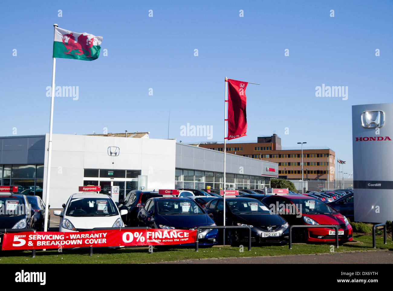 Concession automobile Honda, Penarth Road, Cardiff, Pays de Galles. Banque D'Images