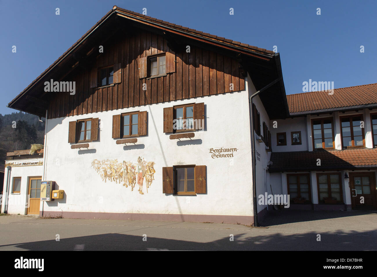 Dans Ofterschwang-Hüttenberg laitière Alpine, Allgäu, Bavière, Allemagne Banque D'Images