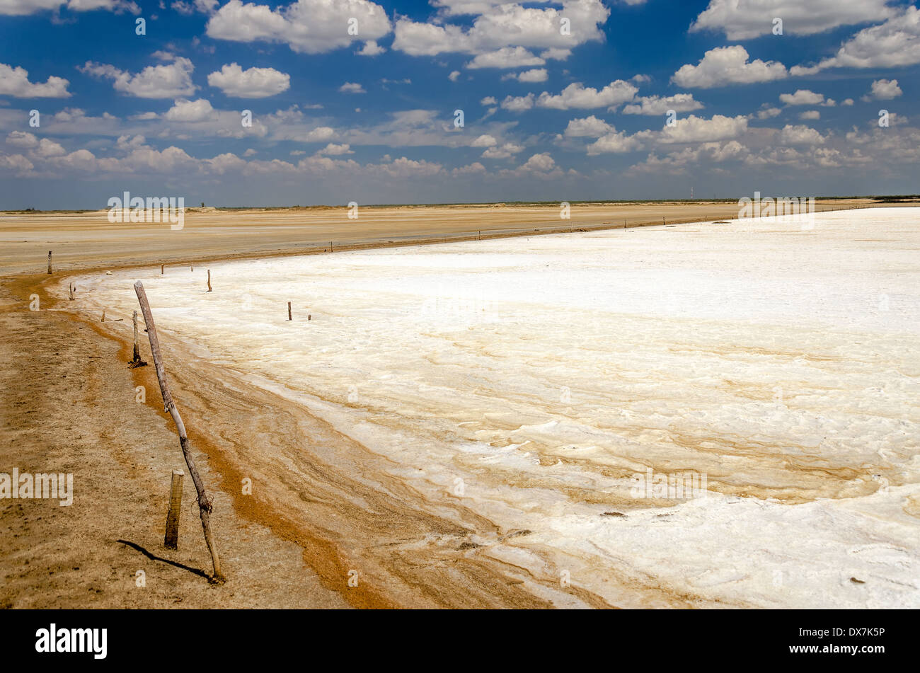 Piscine sel prêt à être récolté dans La Guajira, Colombie Banque D'Images