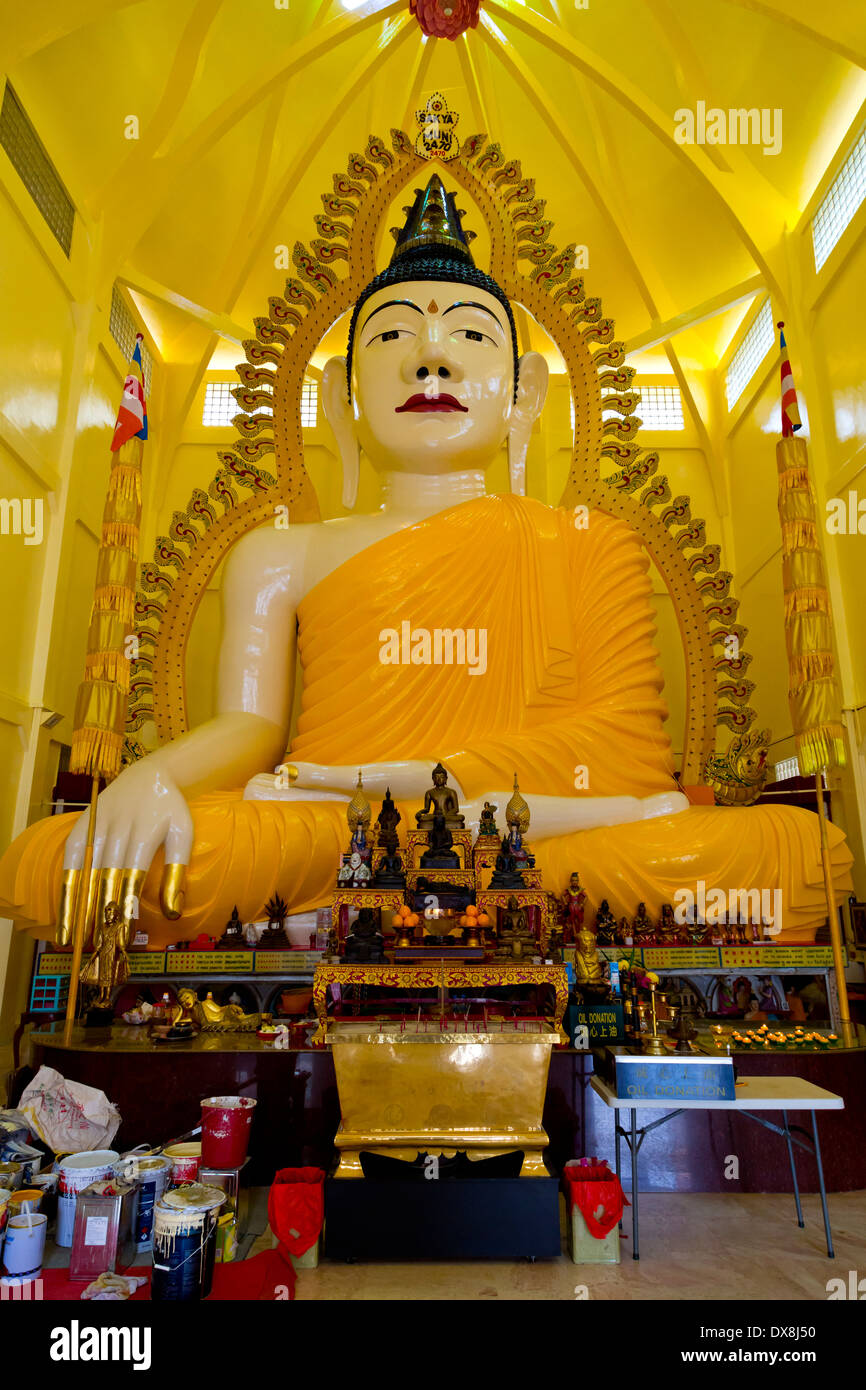 Statue dans le Kuil Bouddha Gaya Temple Sakya Muni à Singapour Banque D'Images