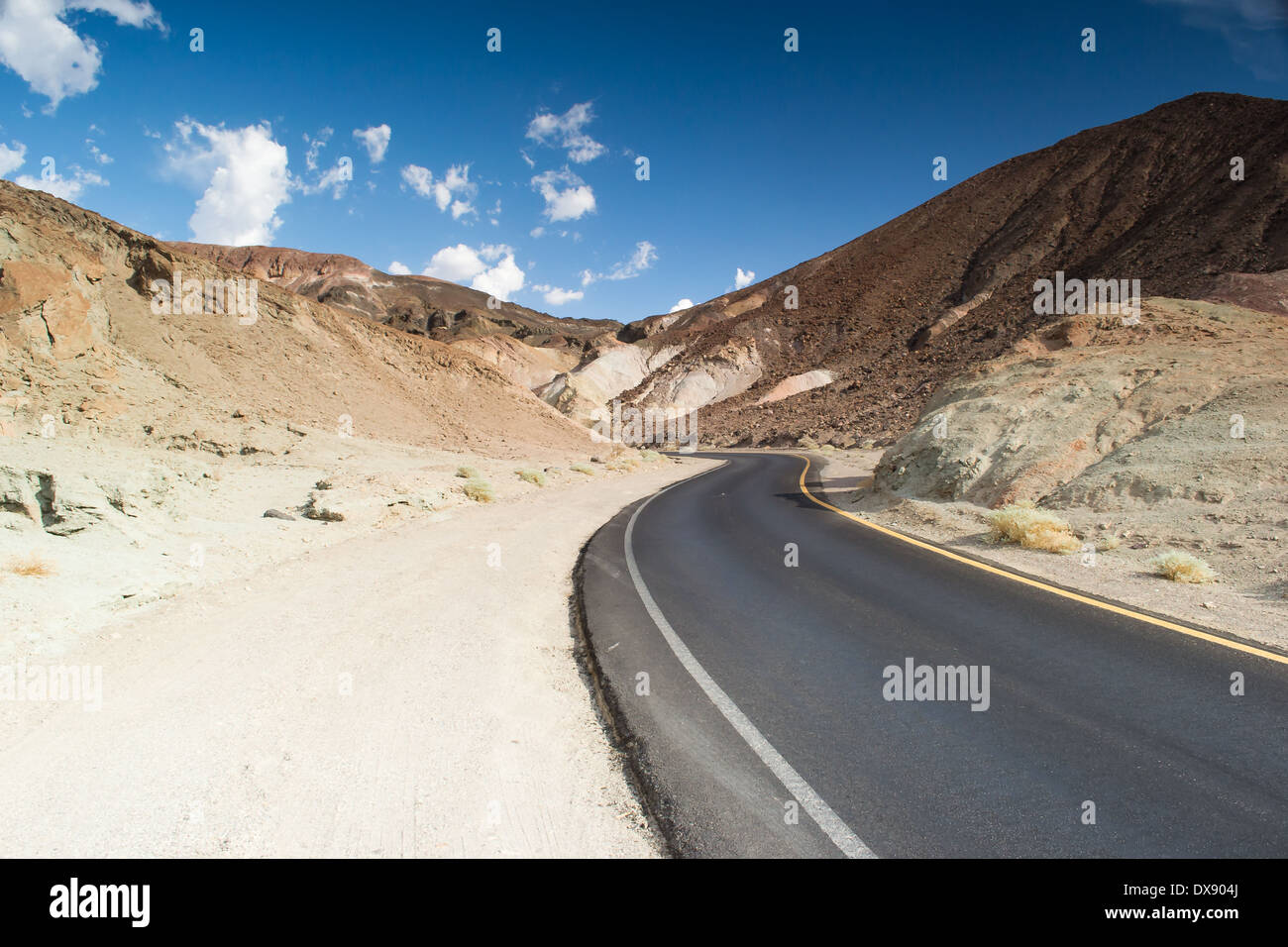 Death Valley National Park, California, USA-Août 3,2012 : sur le désert de l'artiste drive Banque D'Images