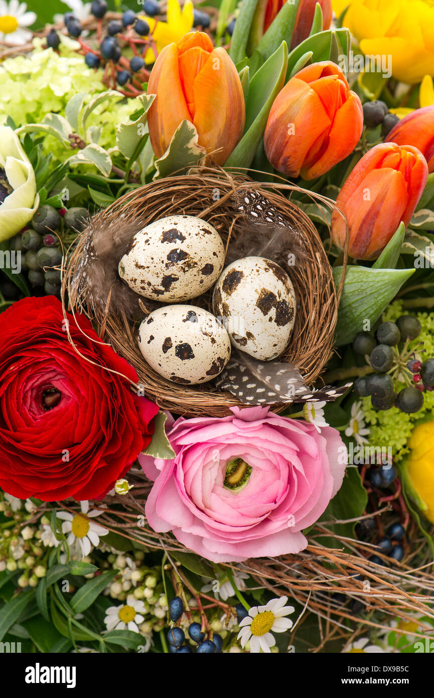 Gros Plan Du Bouquet De Pâques Avec Des Oeufs Décoration