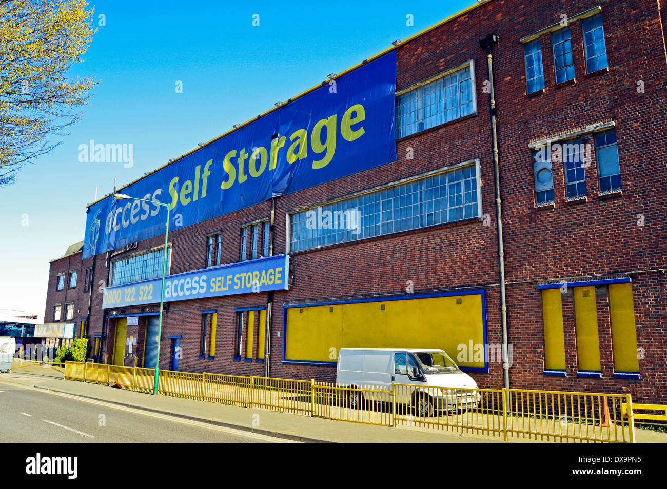 Access Self Storage, Wembley, Londres, Angleterre, Royaume-Uni Banque D'Images