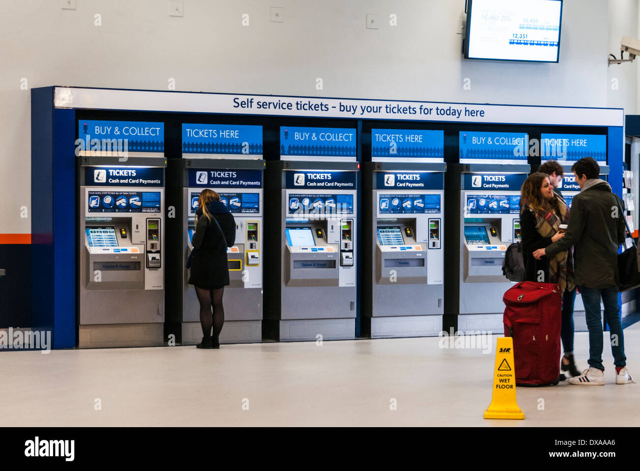 Acheter un billet de train uk Banque de photographies et d’images à