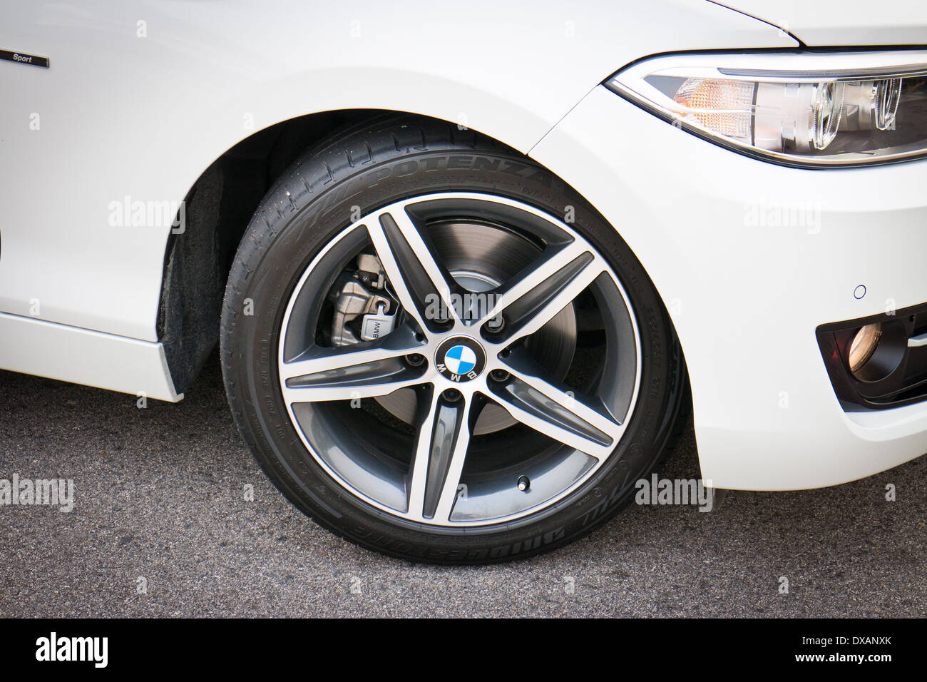 BMW 220i Berline 2014, toutes les nouvelles séries, petite berline. Banque D'Images