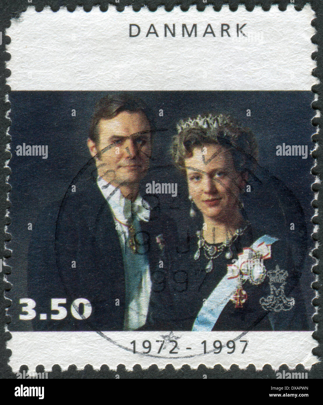 Timbre-poste imprimé au Danemark, montre la Reine Margrethe II et le Prince Henrik Banque D'Images