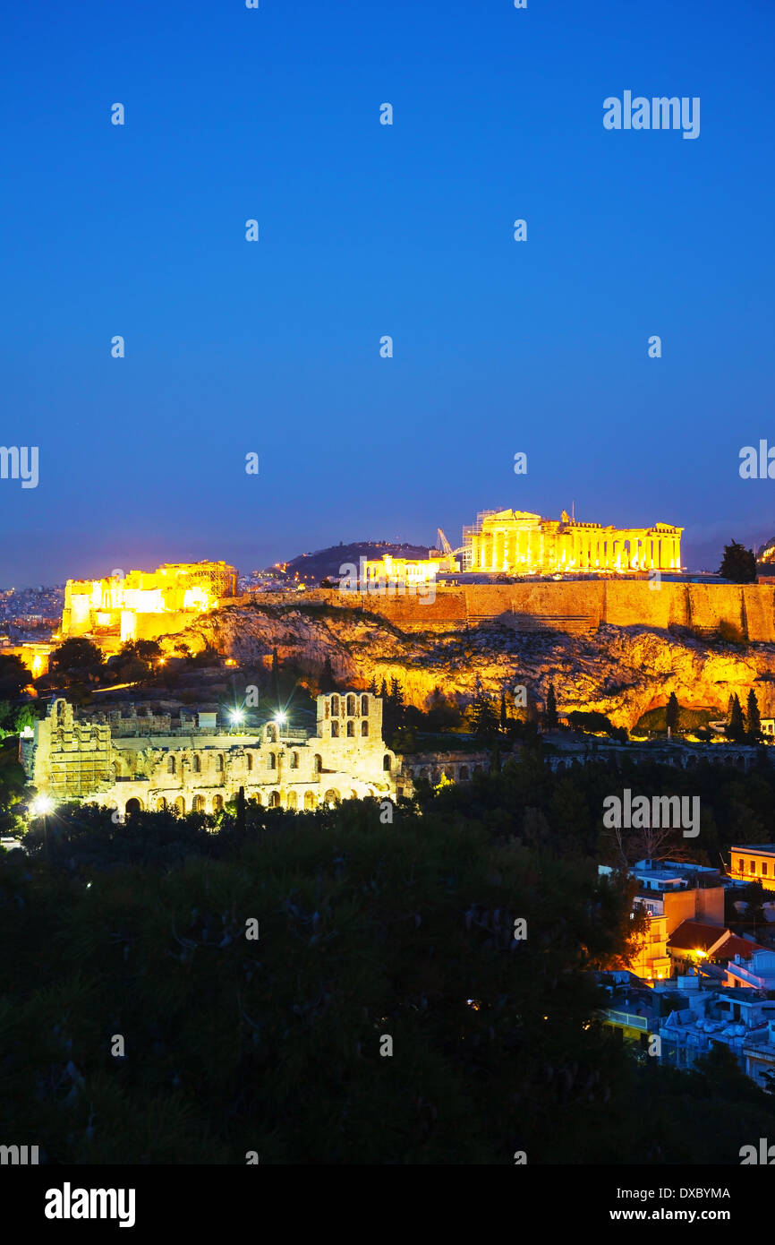 Acropole à Athènes, Grèce dans la soirée après le coucher du soleil Banque D'Images