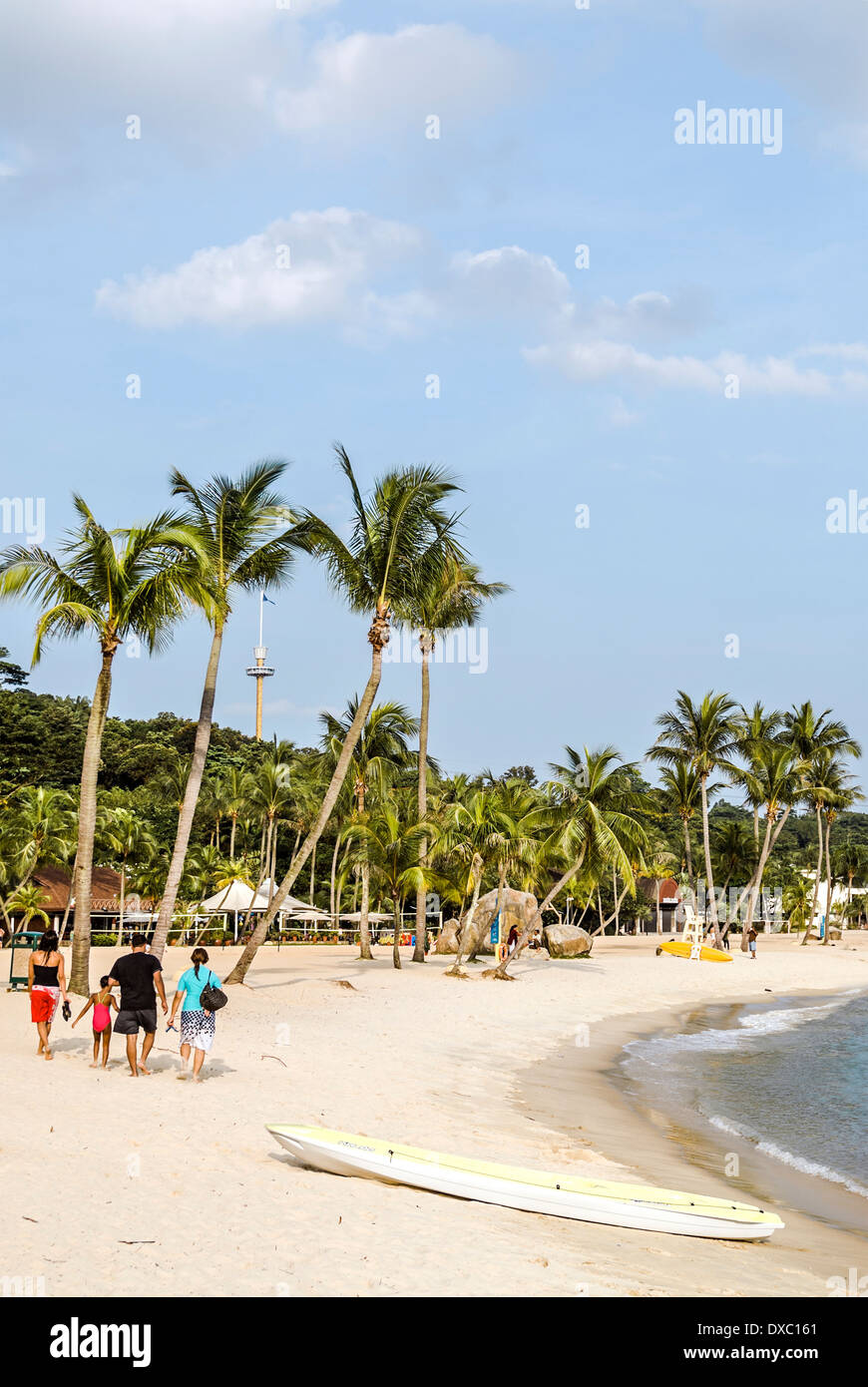 La plage de Siloso pittoresque sur l'île de Sentosa, Singapour Banque D'Images