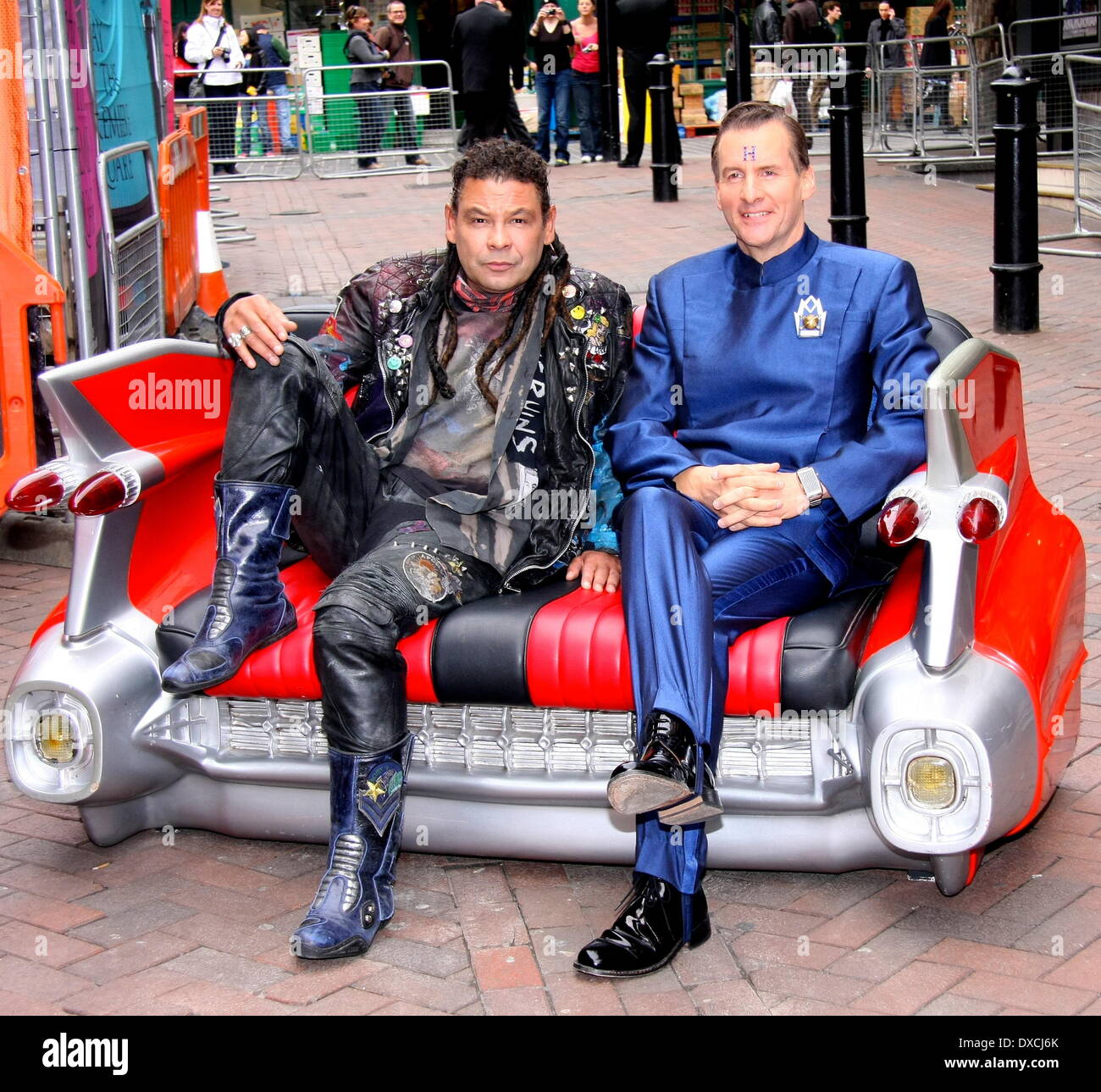Chris Barrie et Robert Llewellyn Nain rouge X lancer - photocall Londres, Angleterre - 03.10.12 Avec : Chris Barrie et Robert Banque D'Images