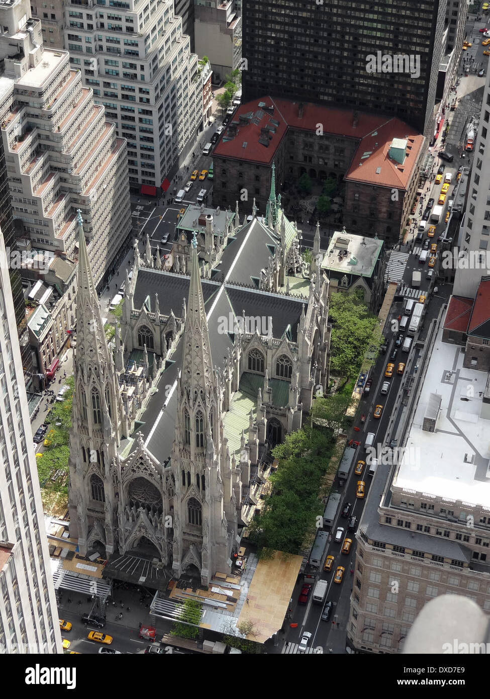 High angle view montrant la cathédrale Saint Patrick à New York Banque D'Images