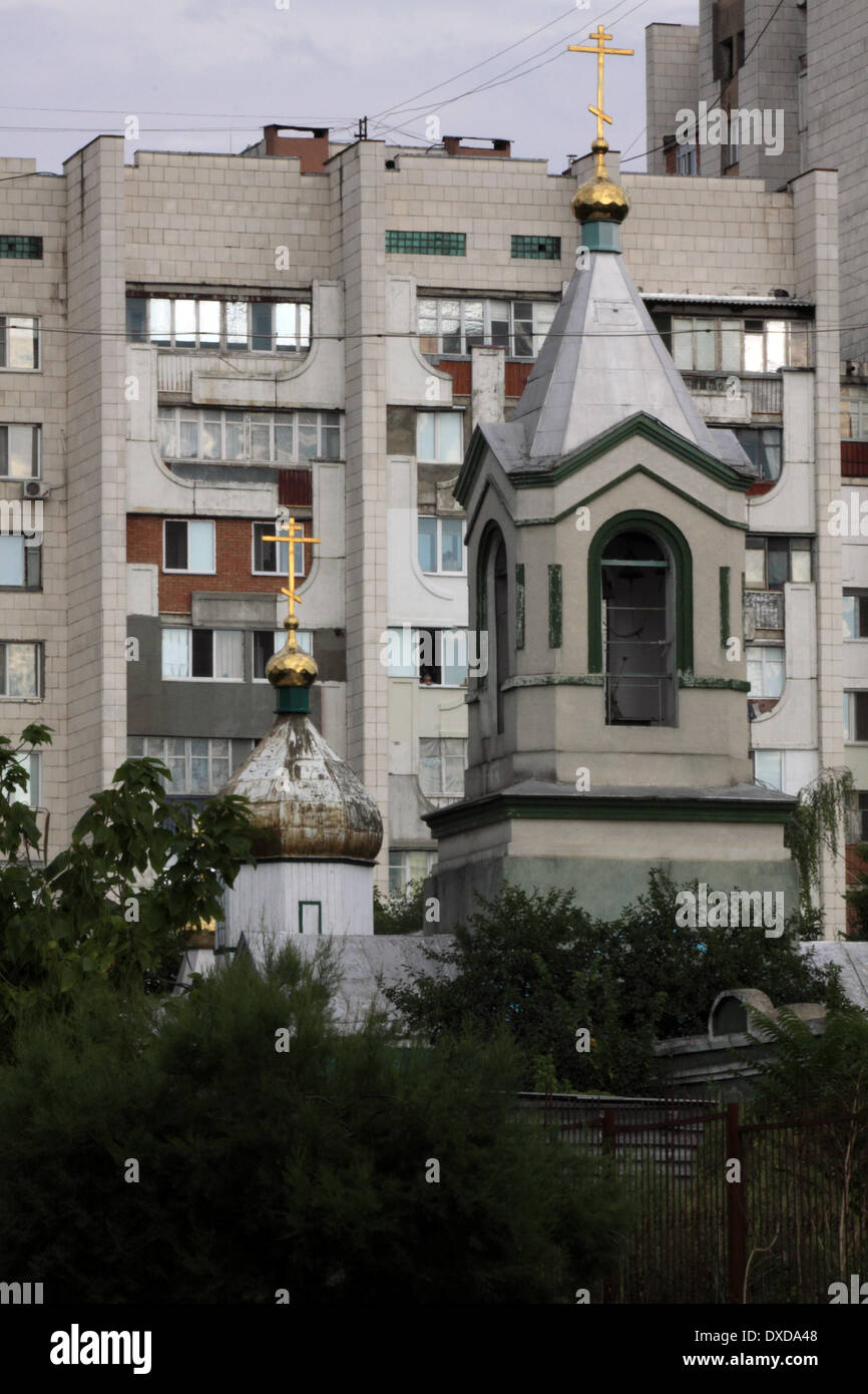 Il n'est pas utilisé est cette église orthodoxe de Tiraspol, la capitale de la Transnistrie. En 1992 l'état auto-proclamé n'est pas agréé par un autre état. Banque D'Images