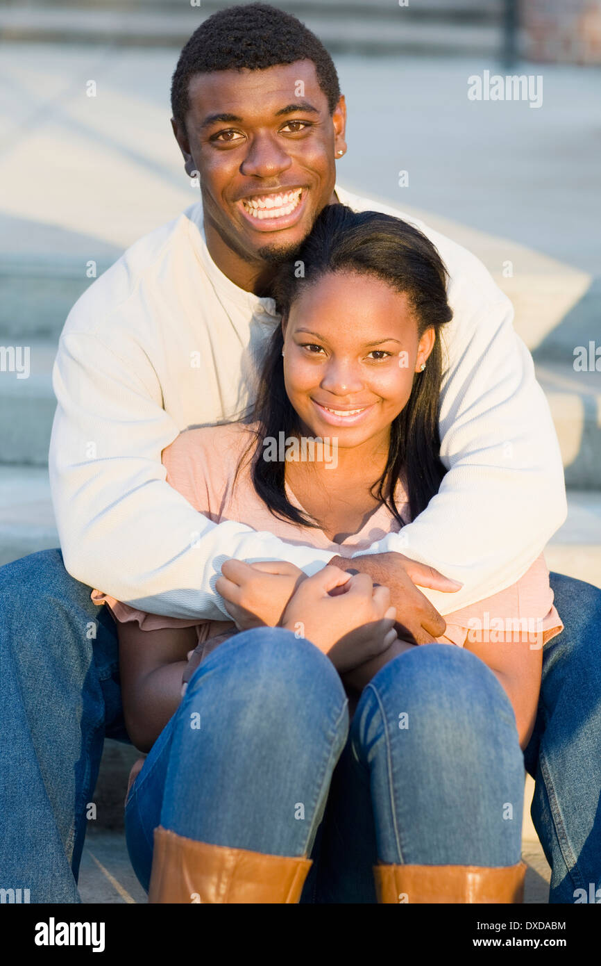 Young sur les campus d'étapes, smiling and looking at camera, Florida, USA Banque D'Images