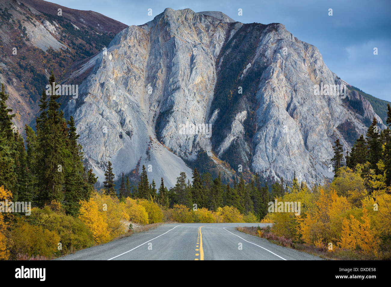 La route jusqu'à Skagway, route du Klondike Sud, Territoire du Yukon, Canada Banque D'Images