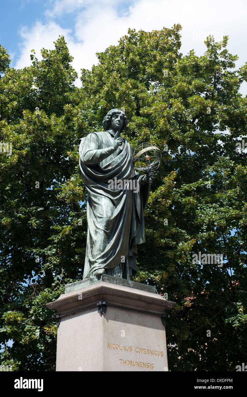 Statue de Nicolas Copernic, Toruń, Pologne, voïvodie de Cujavie-Poméranie Banque D'Images