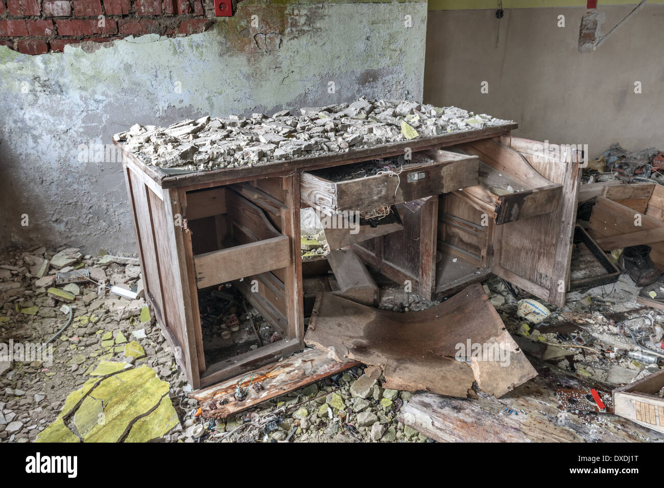 Très vieux prix sur maison abandonnée Banque D'Images