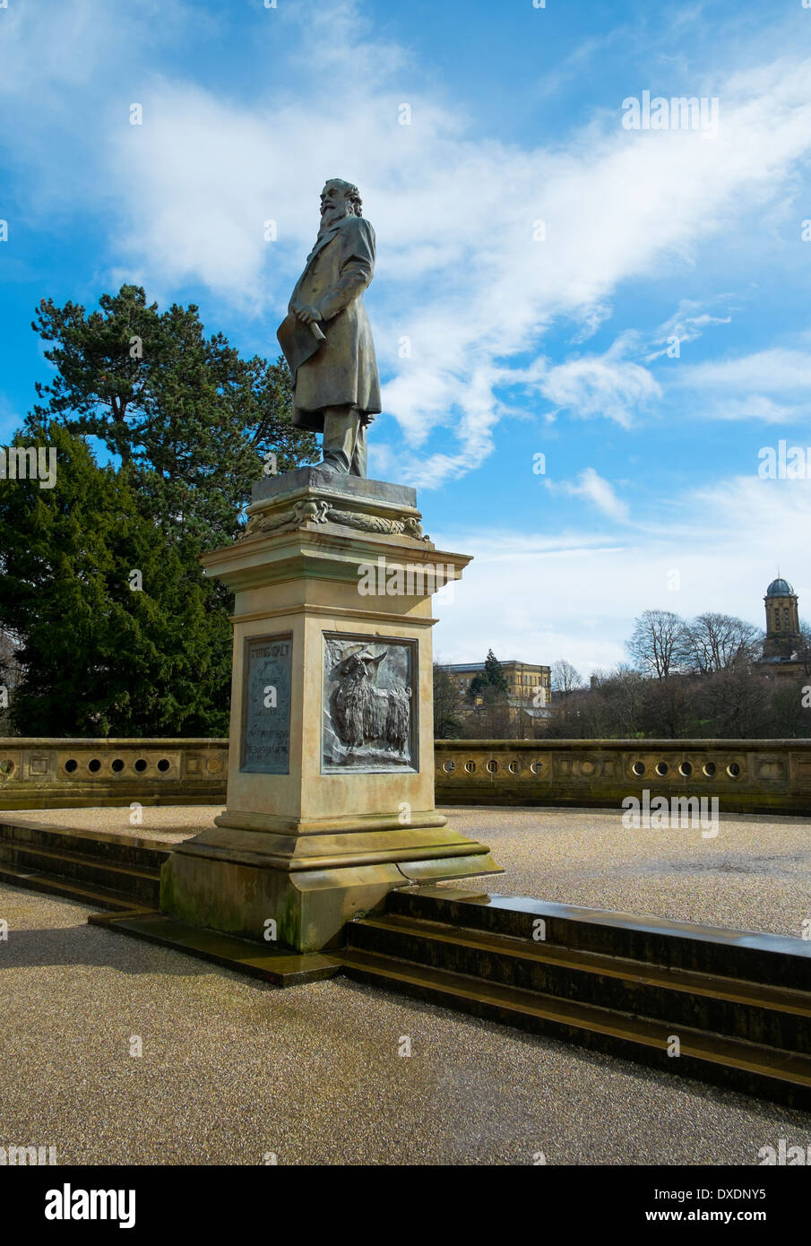 Statue de Titus Salt dans Roberts Park, Saltaire, Bradford, Yorkshire, Angleterre Banque D'Images