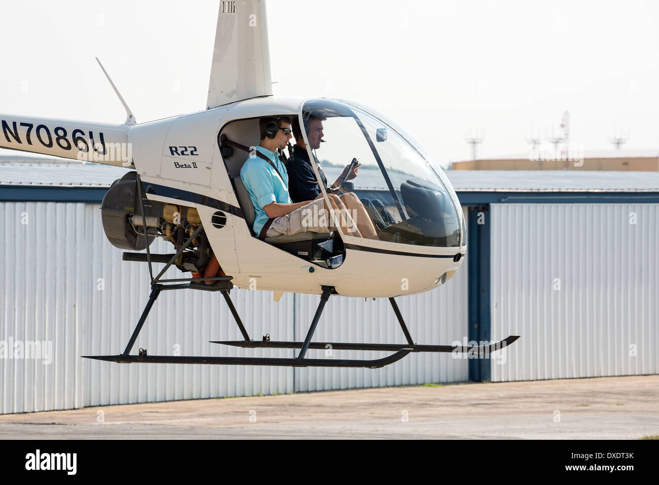 L'Entraînement en vol en hélicoptère Robinson R22 Photo Stock - Alamy