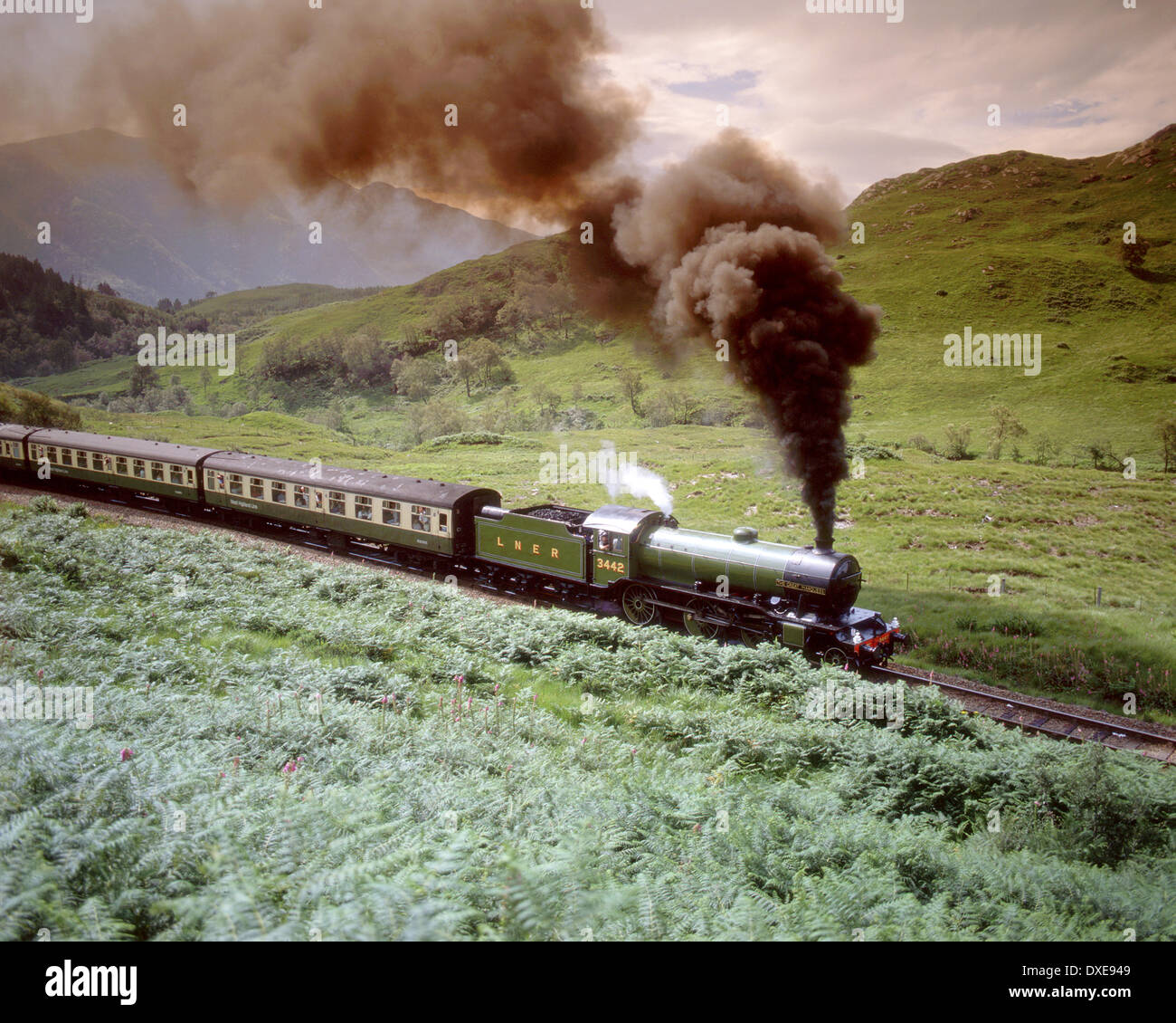 2-6-0 Grand Marquis s'écarte de Glenfinnan, Fort William - Mallaig ligne. Banque D'Images