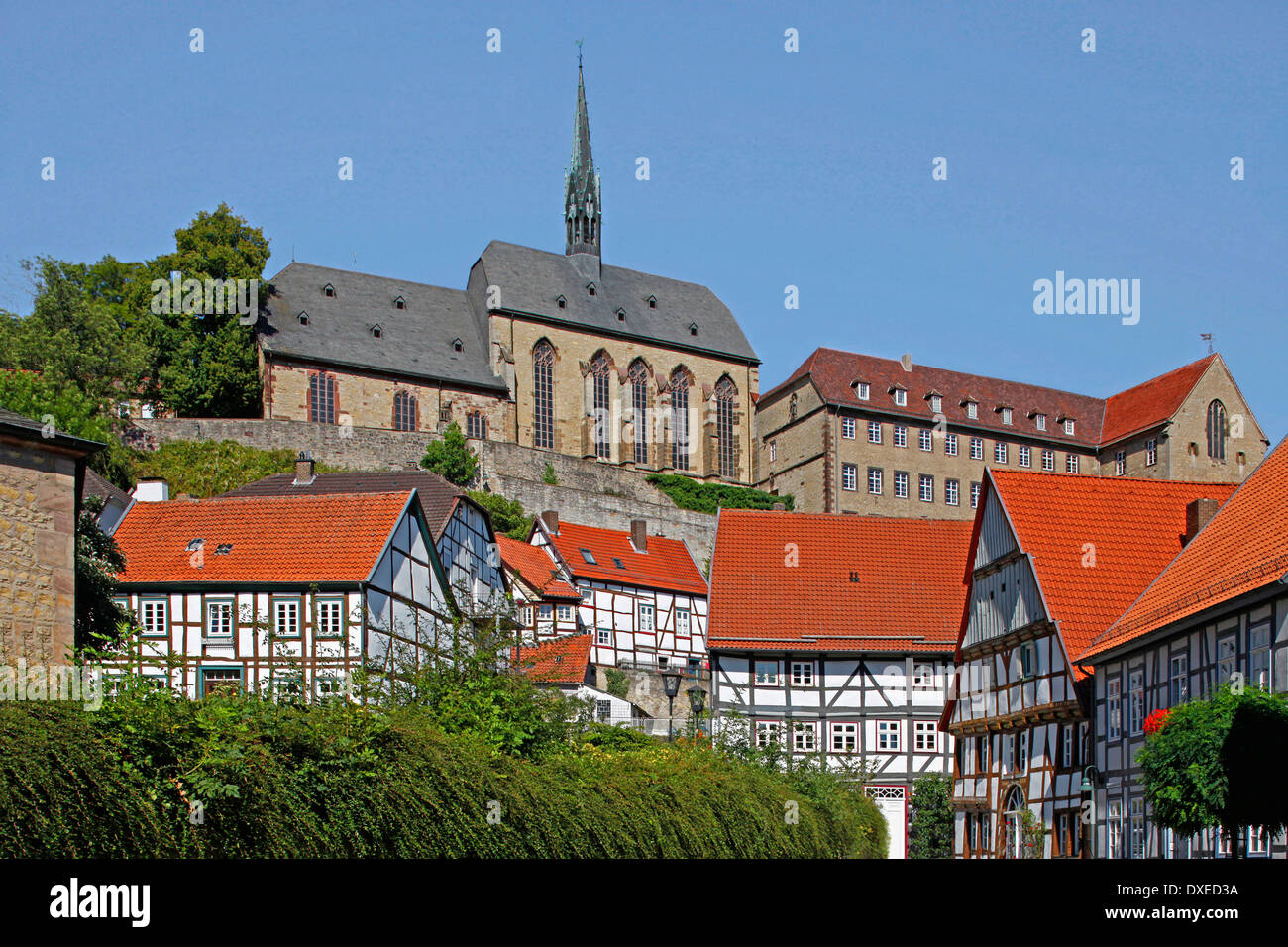 Warburg vieille ville historique de l'église protestante de l'école Marianum vinea maisons à colombages Warburg district Hoxter Banque D'Images