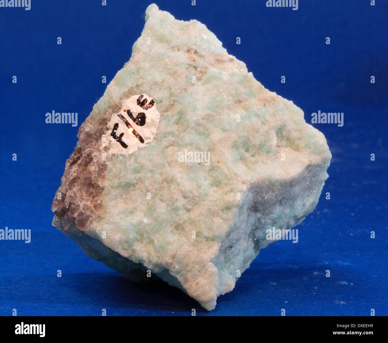 Échantillon minéral de spath fluor,(la fluorite) du Derbyshire. Banque D'Images
