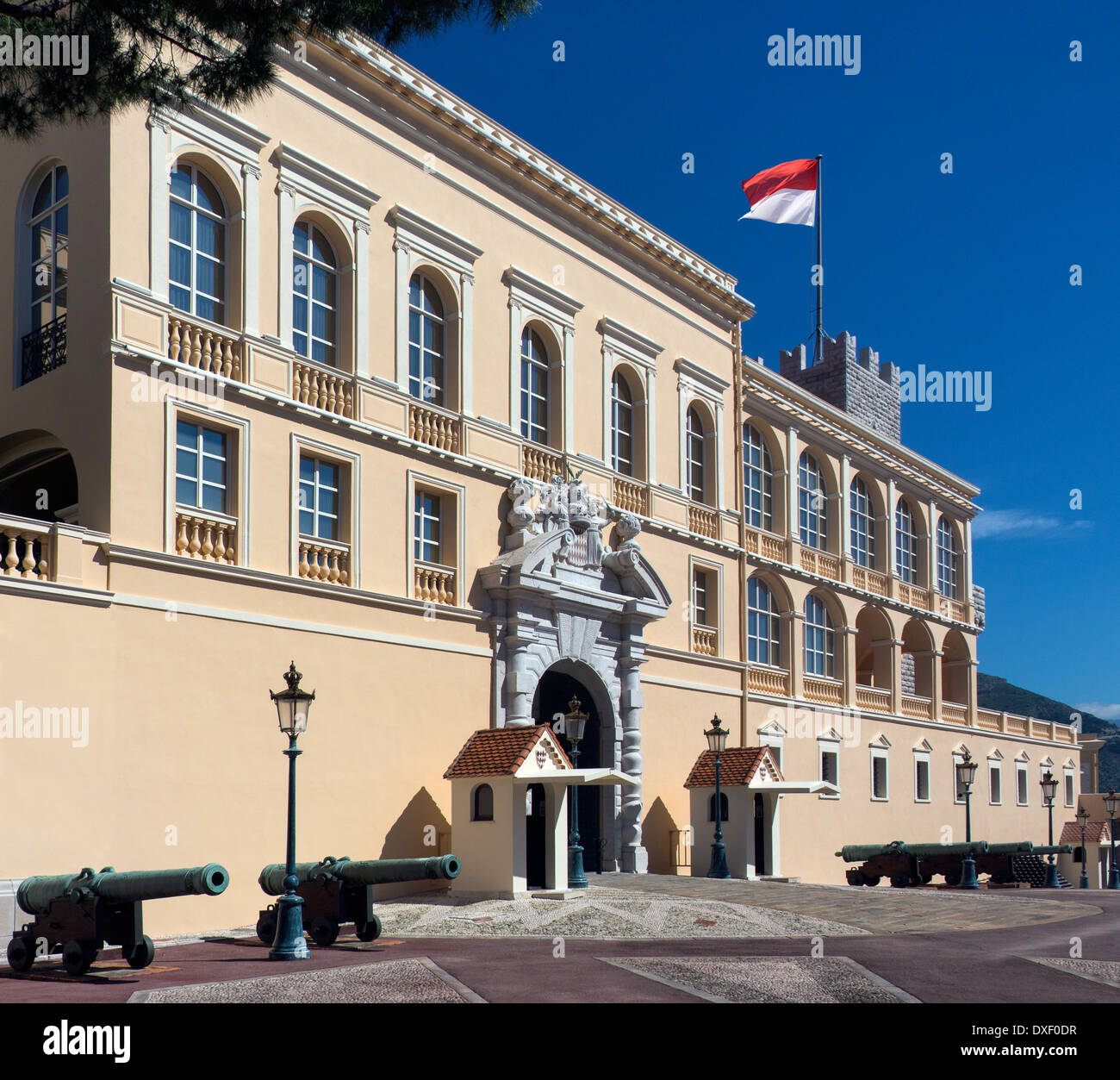 L'entrée du Palais Royal, dans la Principauté de Monaco sur la Côte d'Azur sur la côte d'Azur. Banque D'Images