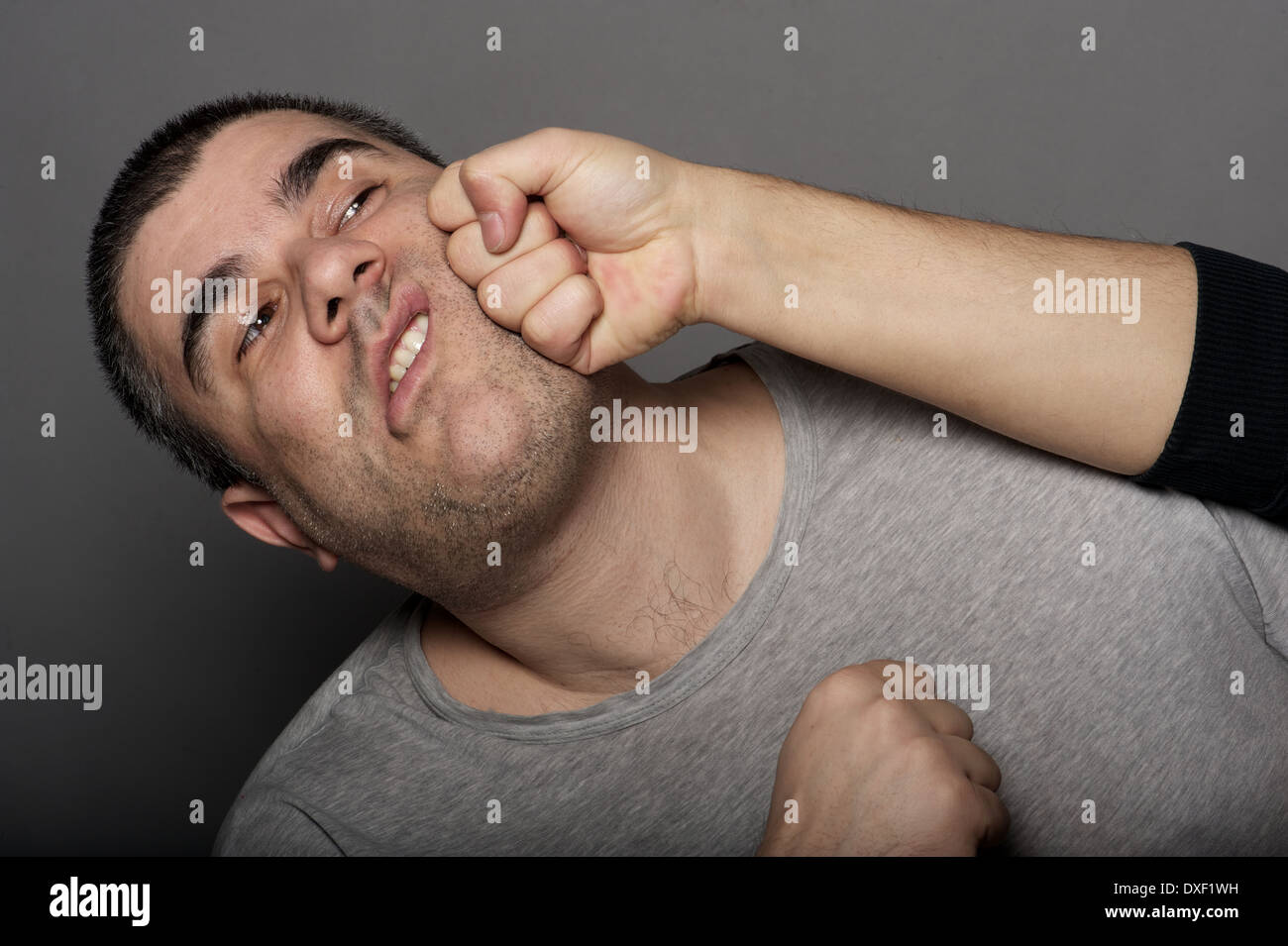 Punch au visage Banque D'Images