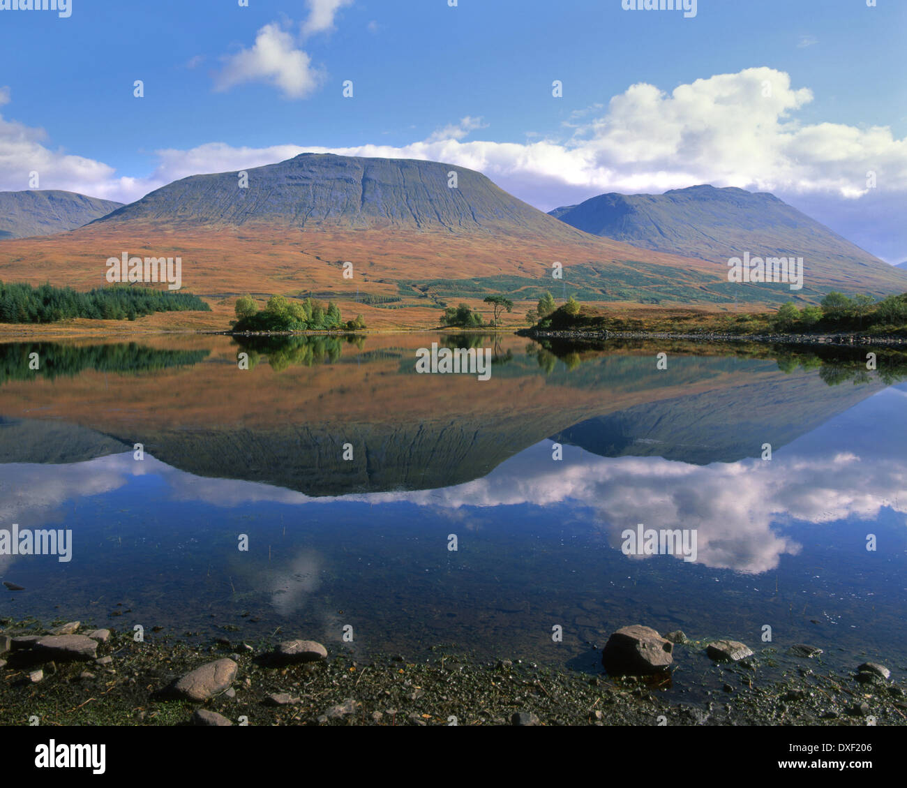 Loch Tulla vers le pont de Orchy, West Highlands Banque D'Images