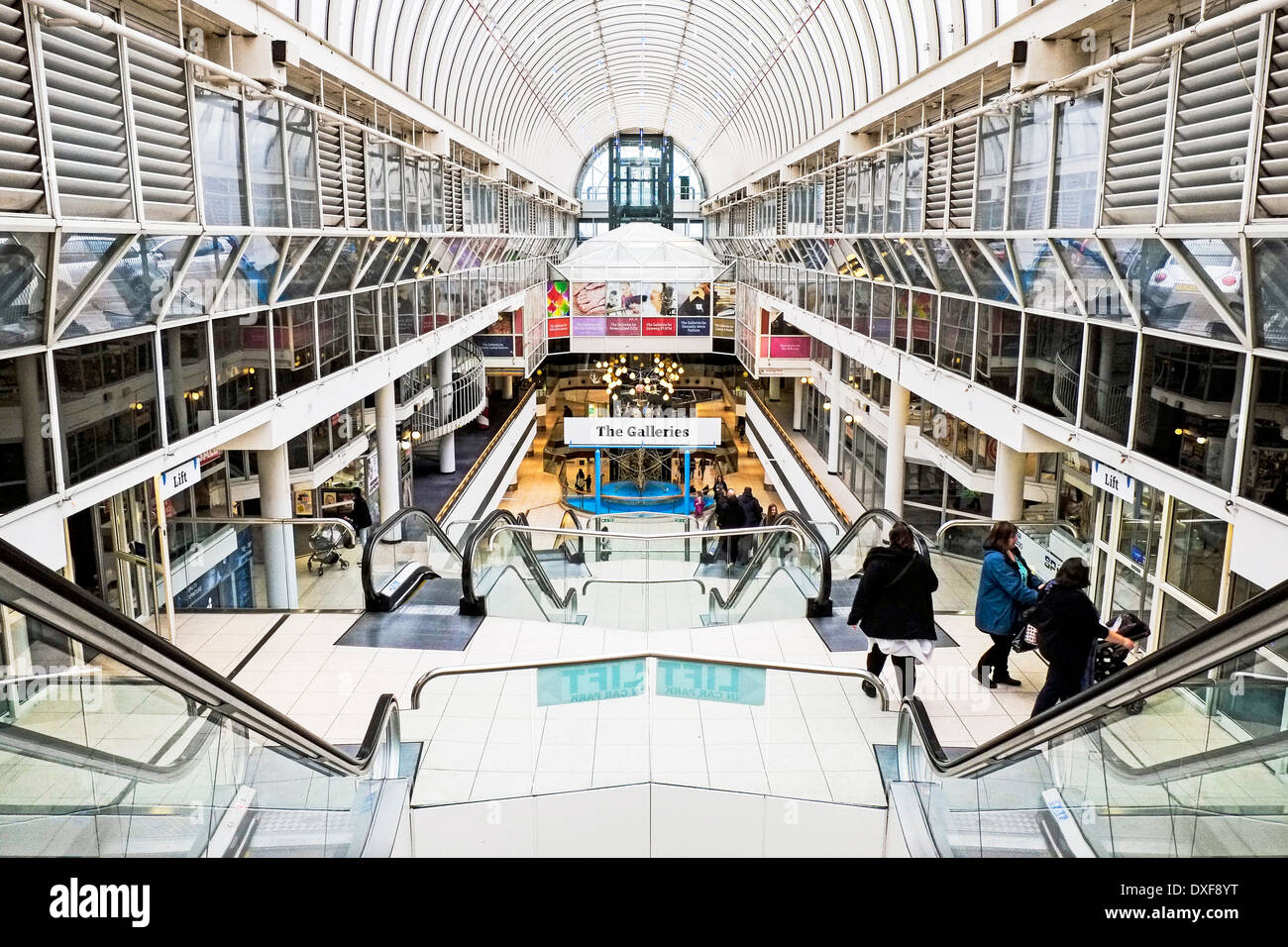L'intérieur de l'Eastgate Shopping Centre de Basildon Essex. Banque D'Images