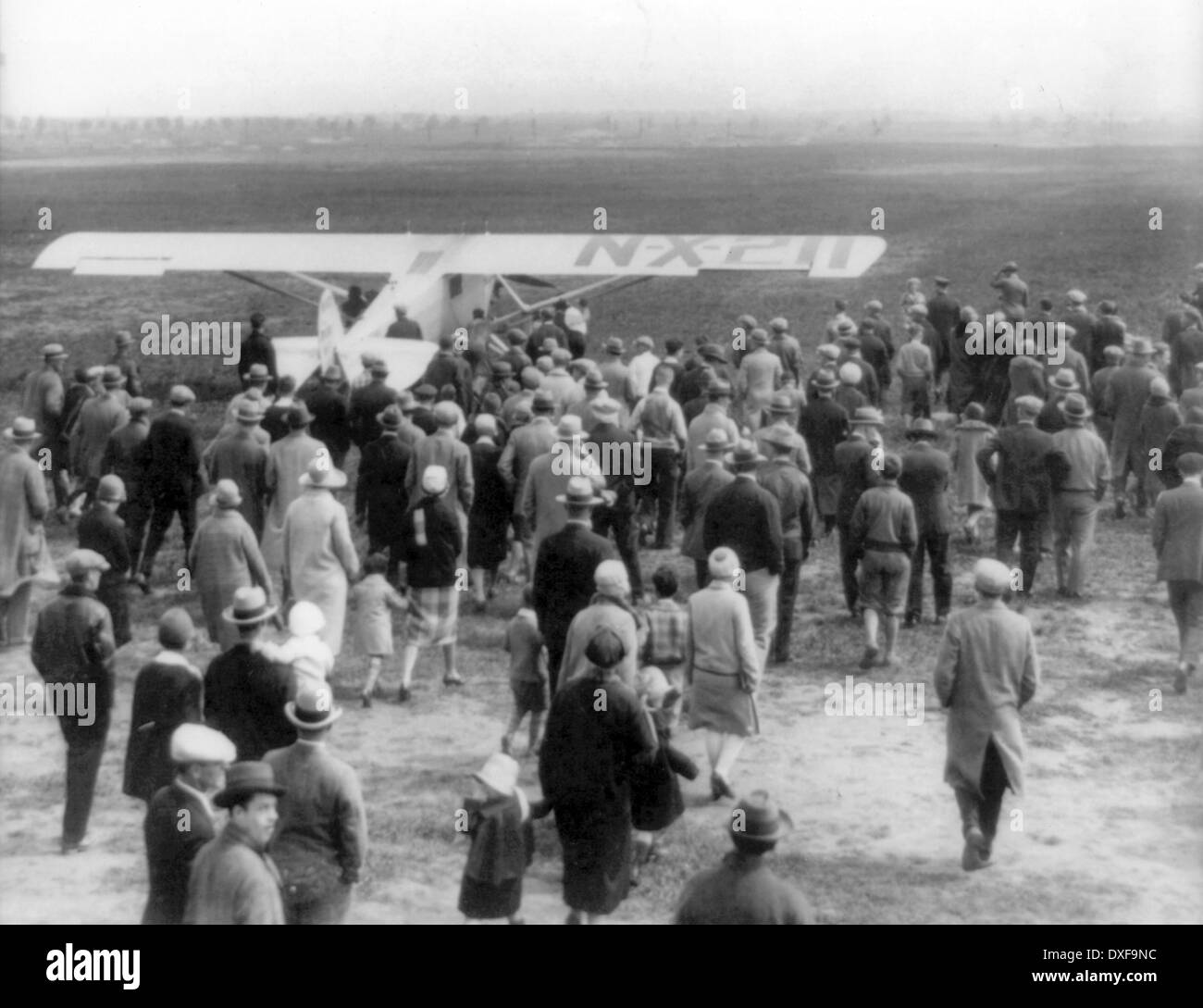 CHARLES Lindbergh's Spirit of St Louis (N-X-211) à Roosevelt Field, Long Island, avant de décoller pour Paris le 20 mai 1927 Banque D'Images