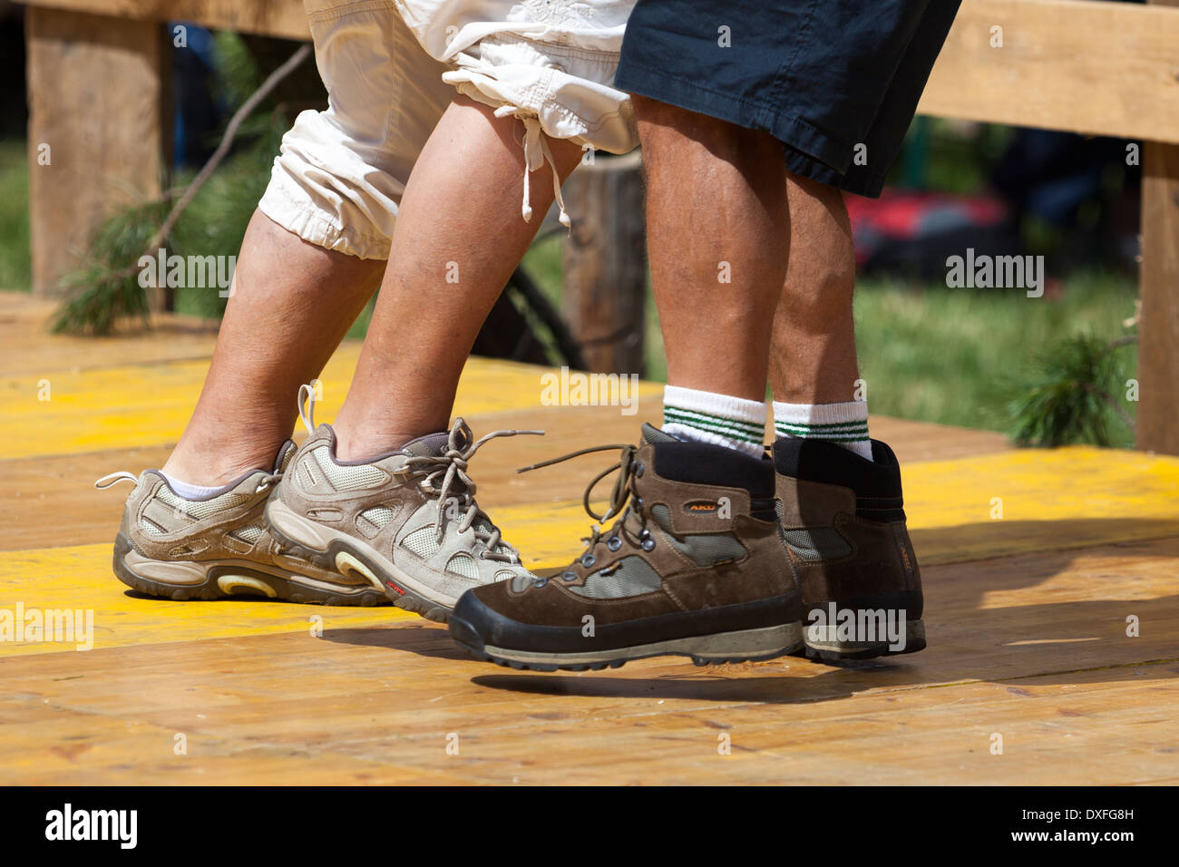 Chaussures de randonnée en couple Banque D'Images