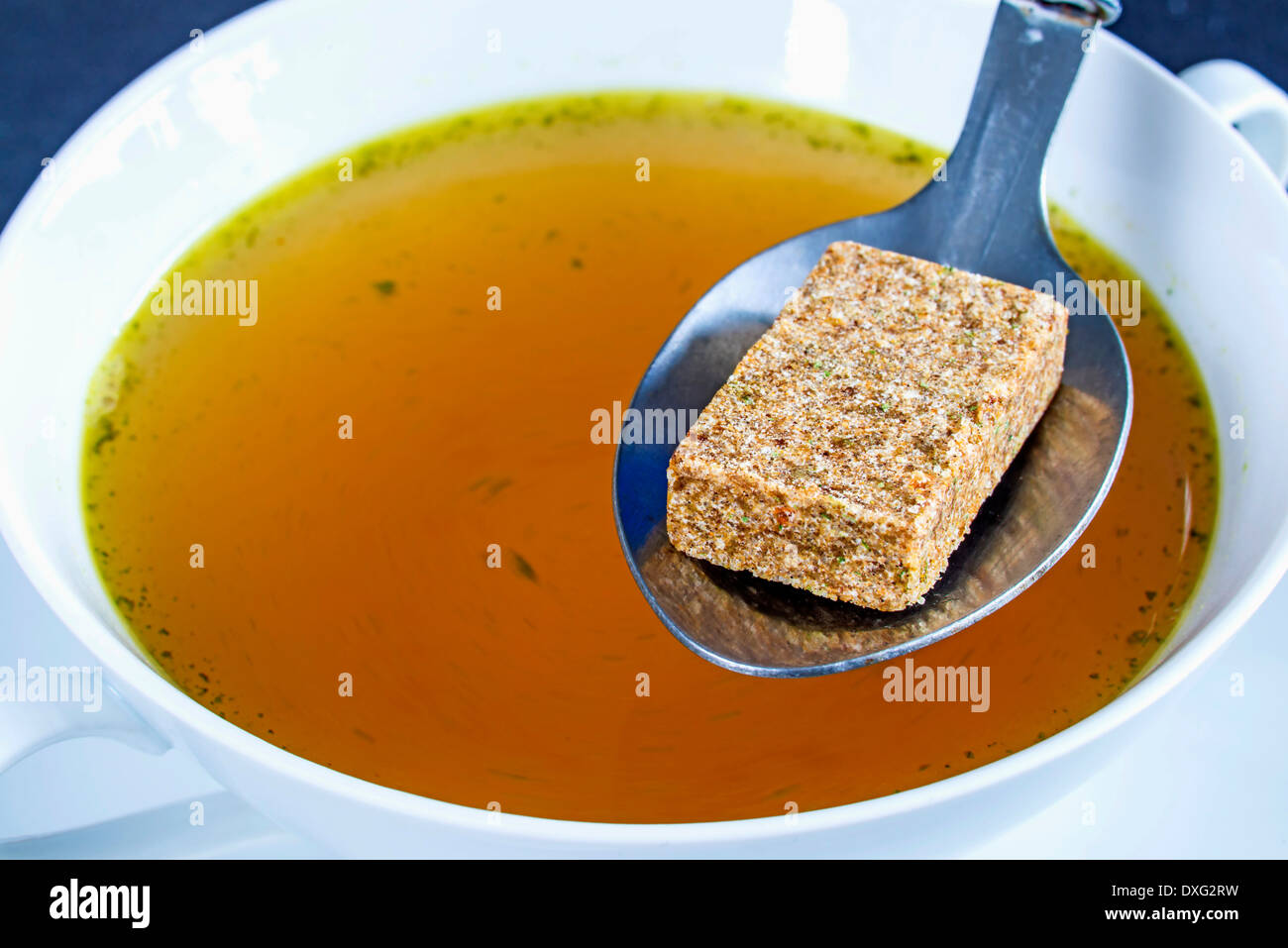Bouillon cube de bouillon avec Banque D'Images