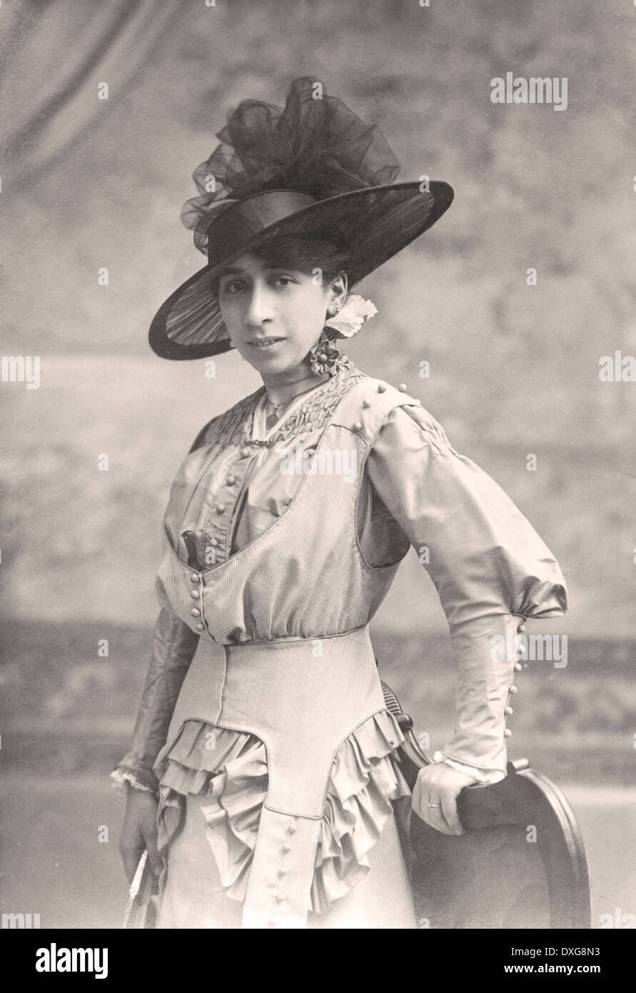 Un Portrait de femme. Studio de photographie. Vintage. 1900 Banque D'Images
