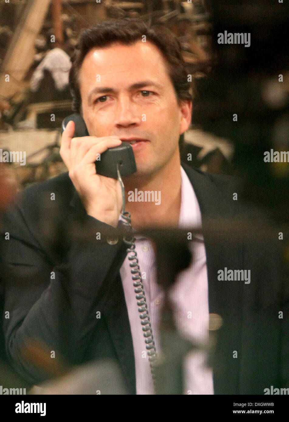 Andrew Shue des stars s'unissent pour ABC's "journée du don" du Téléthon, afin de recueillir des fonds pour les victimes de l'Ouragan Sandy avec : Andrew Shue Où : New York City, United States Quand : 05 Nov 2012 Banque D'Images