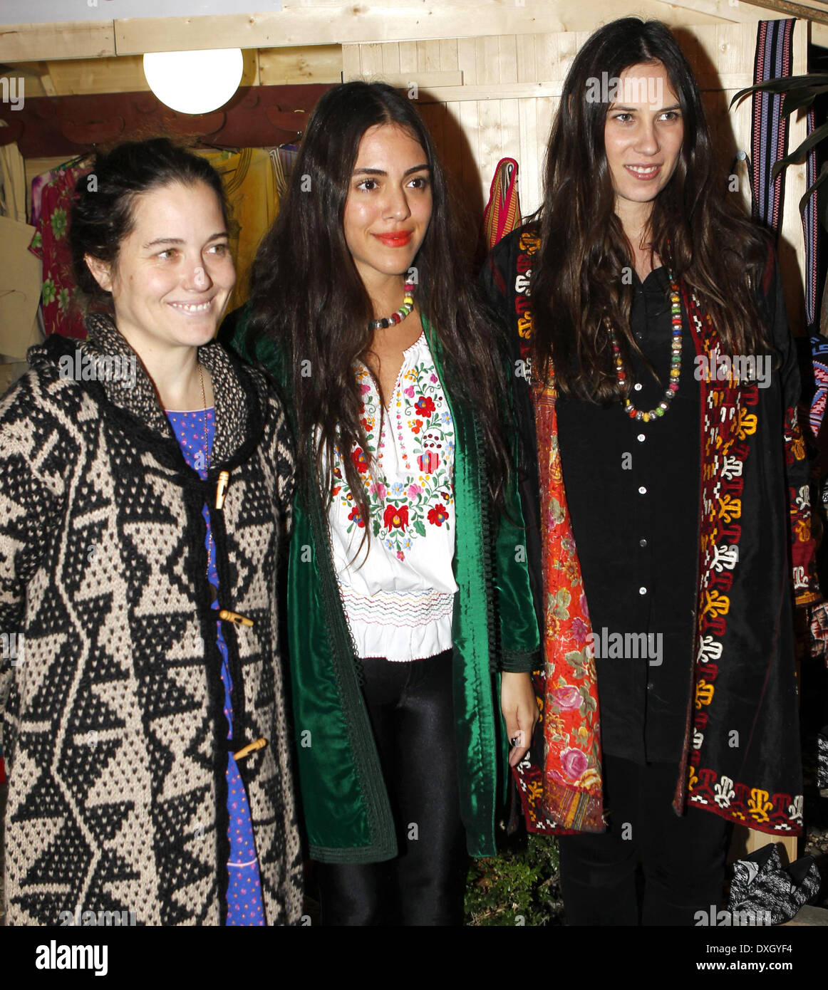 Tatiana Santodomingo, petite amie d'Andrea Casiraghi, et Dana Alikhani  présentent leur ligne de mode écologique 'Muzungu Sisters' Madrid, Espagne  - 05.11.12 comprend : Tatiana Santodomingo,petite amie d'Andrea  Casiraghi,et Dana Alikhani présenter leur