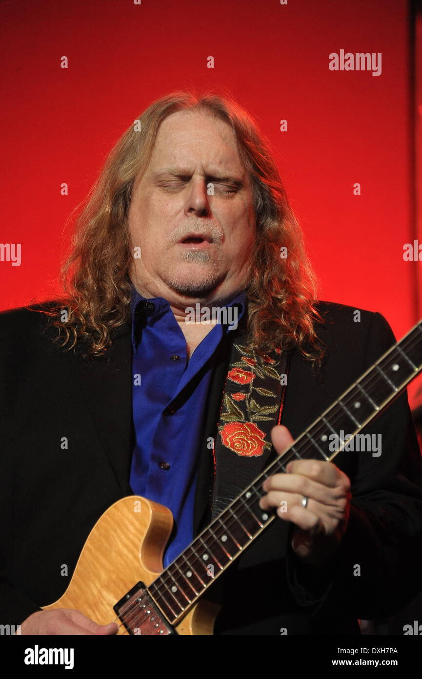 Collaboration de Warren Haynes pour une guérison 15e dîner-bénéfice annuel et la vente aux enchères - Performances comprend : Warr Banque D'Images