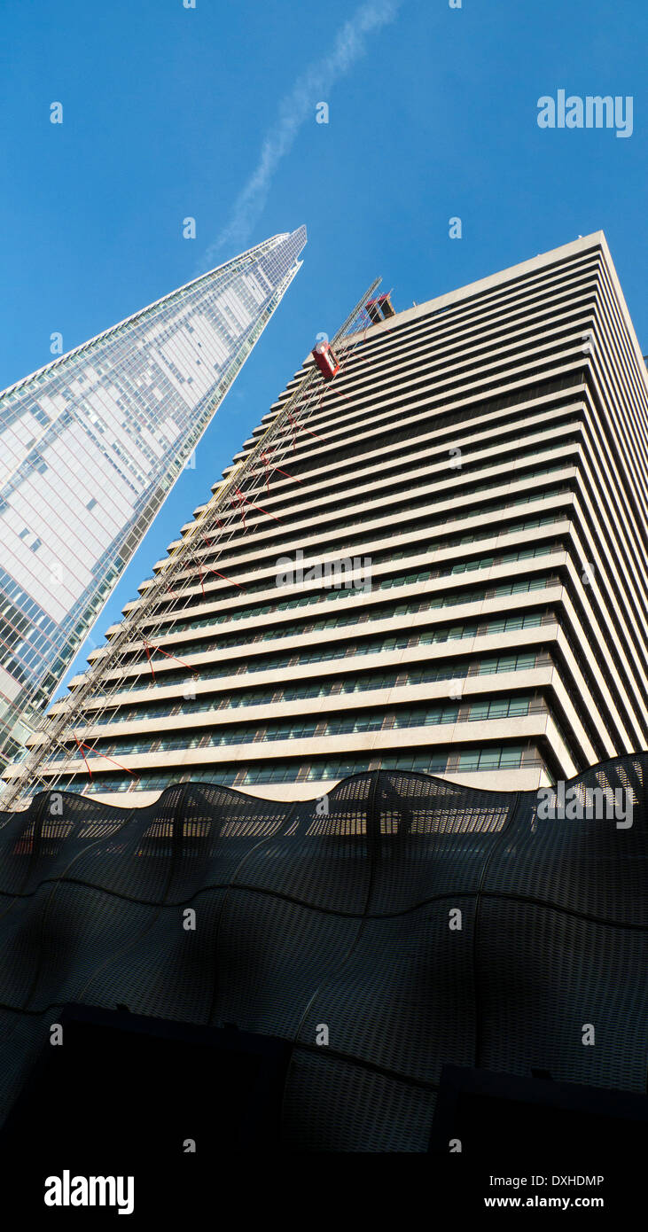 Le Shard et Guy's and St Thomas' Hospital, dans le sud de Londres Angleterre Royaume-uni KATHY DEWITT Banque D'Images