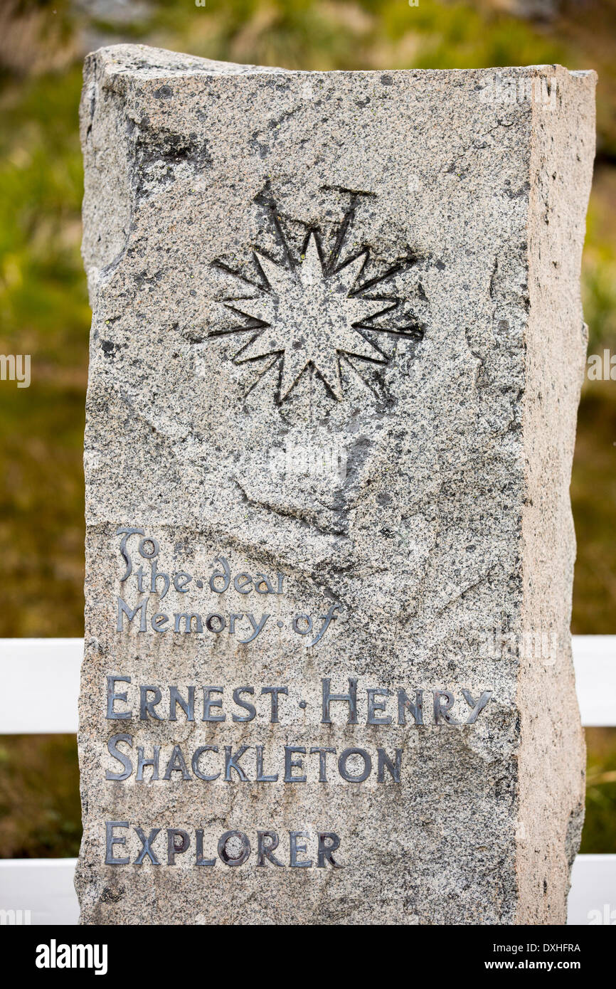 La tombe de Sir Ernest Shackleton à Grytviken cemetary en Géorgie du Sud. Banque D'Images