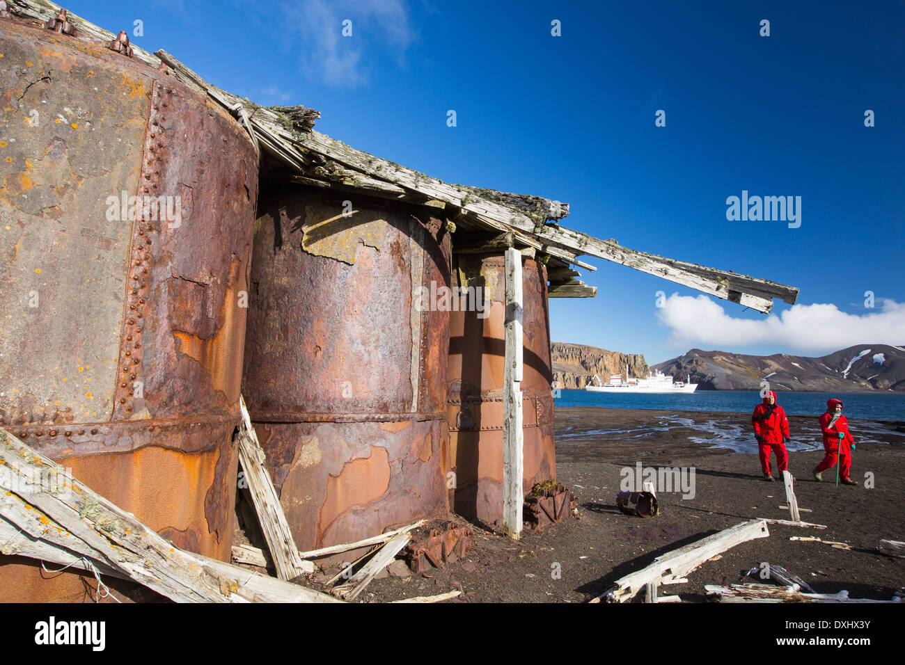 L'ancienne station baleinière abandonnée sur l'Île Déception dans les îles Shetland du Sud au large de la péninsule Antarctique Banque D'Images